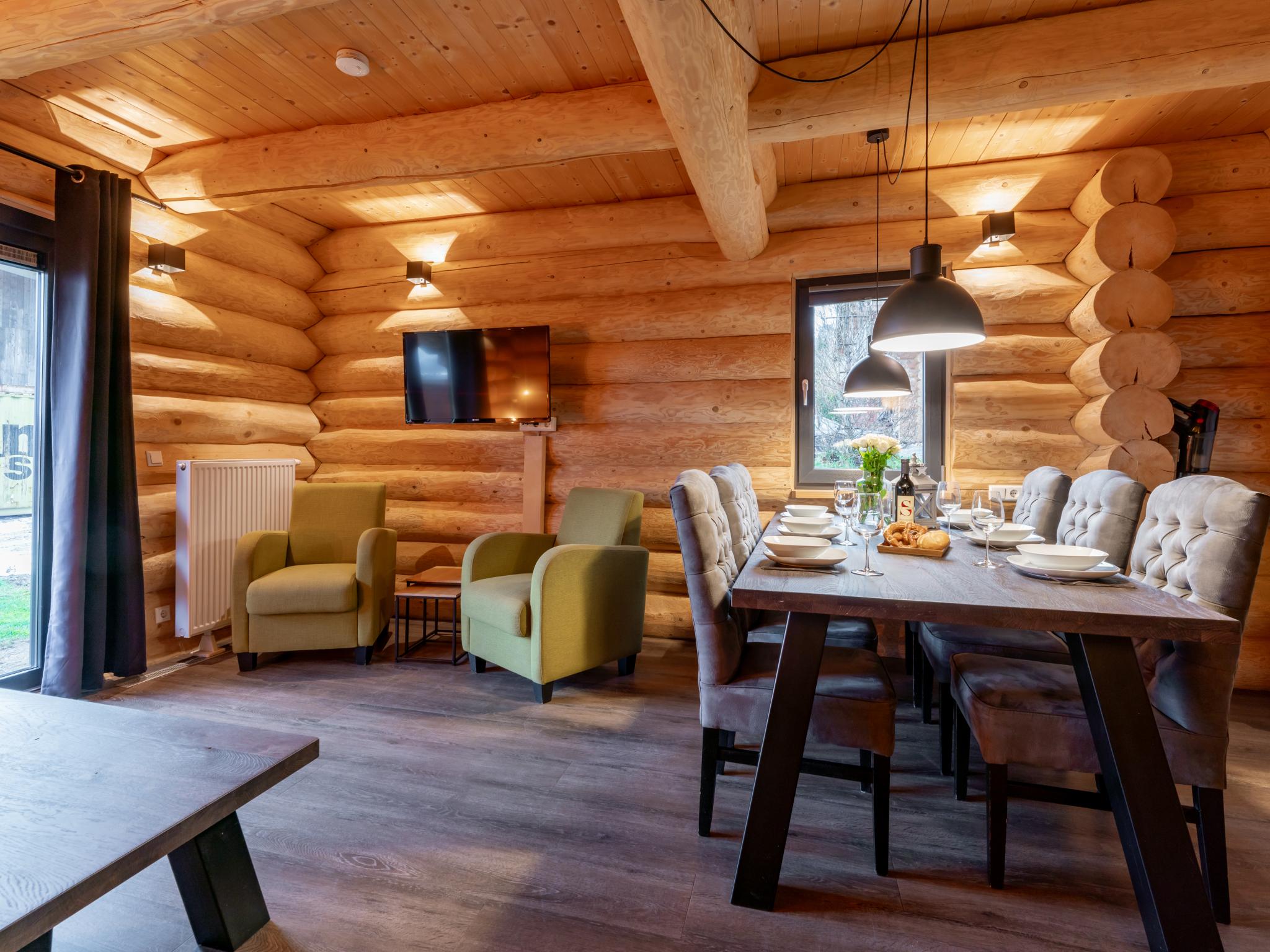 Modern kitchen at Jenig 2B in Jenig