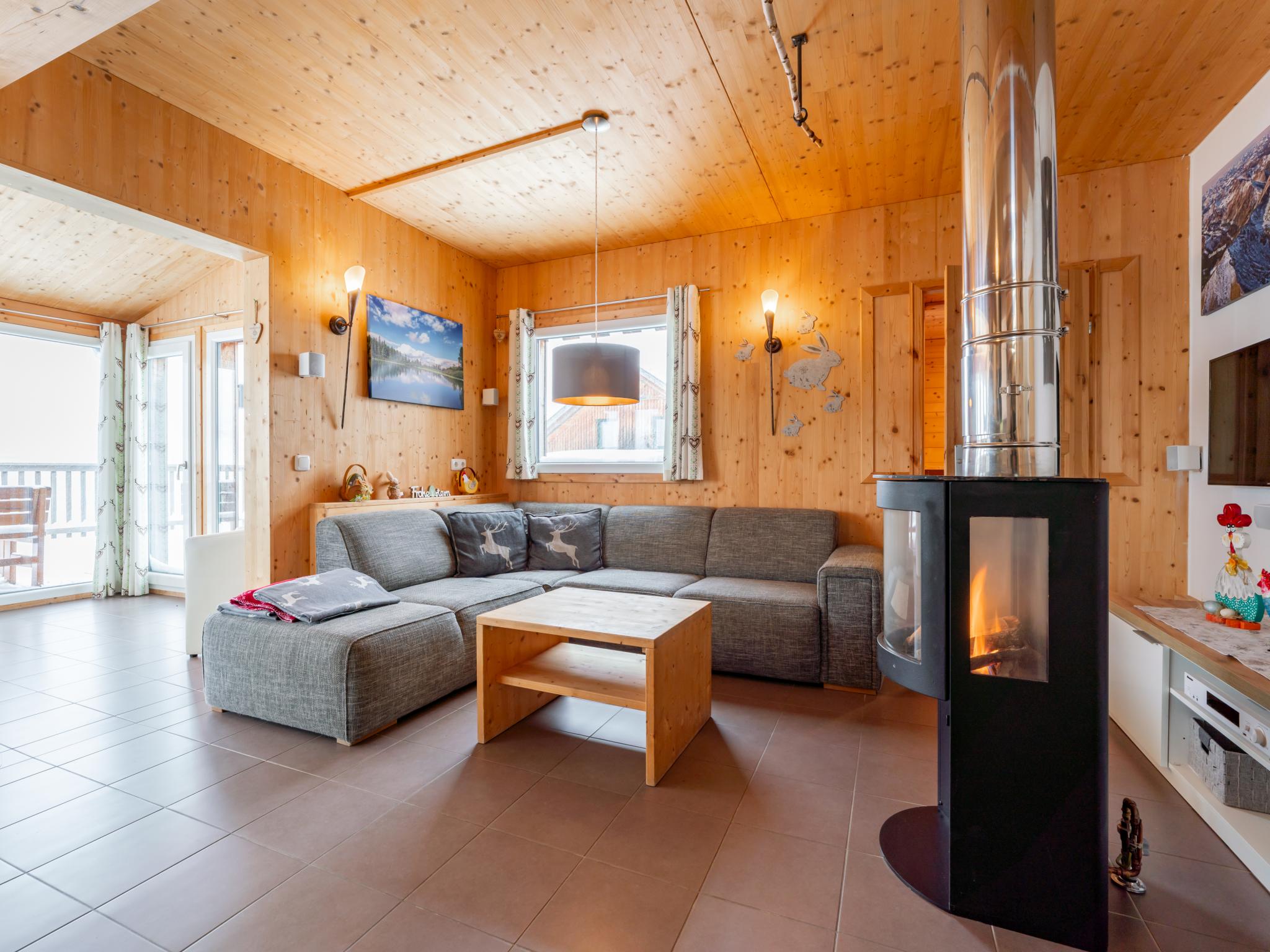 Bedroom with comfortable beds at Heidi und Peter in Hohentauern