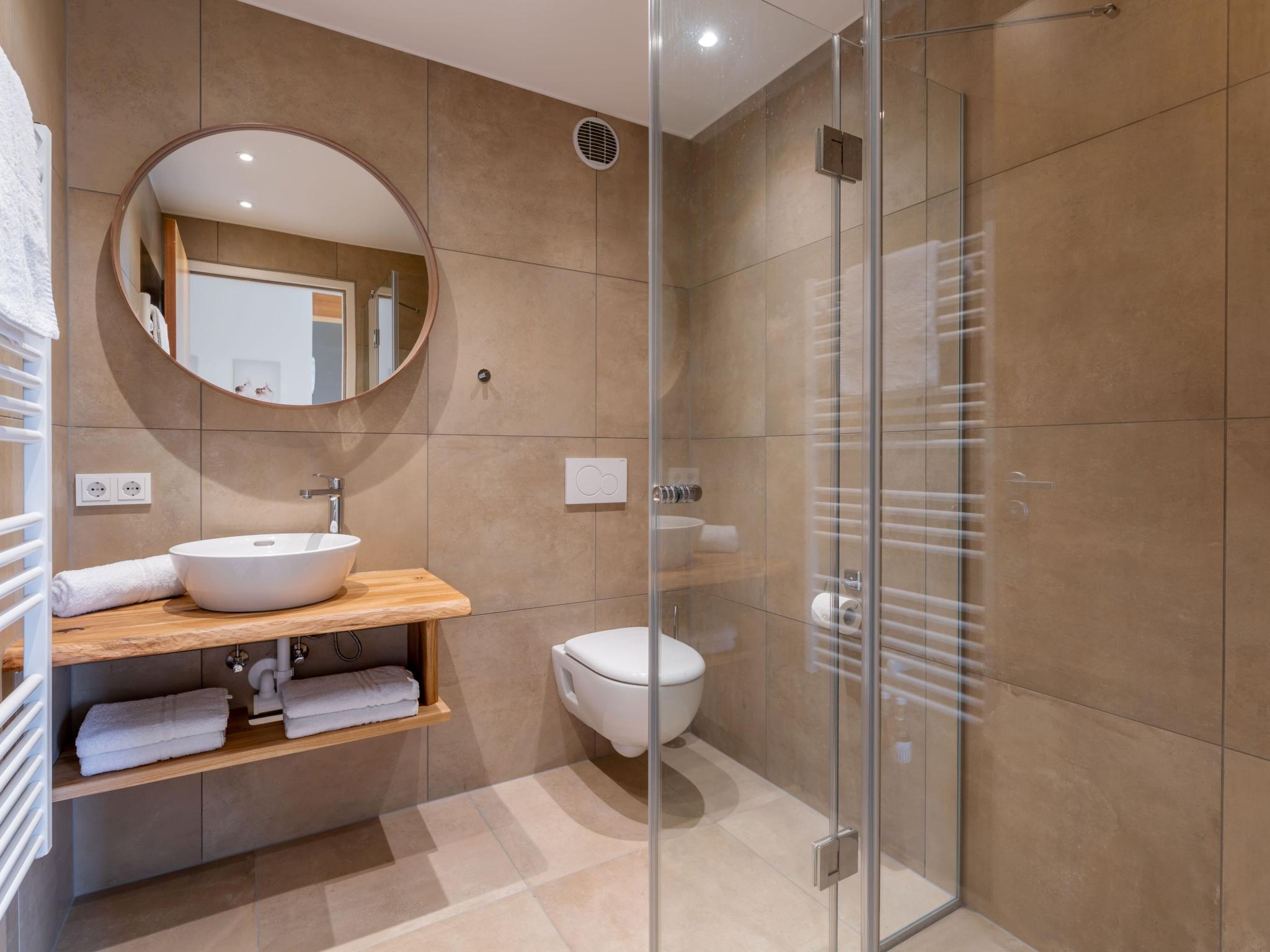 Bathroom facilities at Sion 1 in Maria Alm