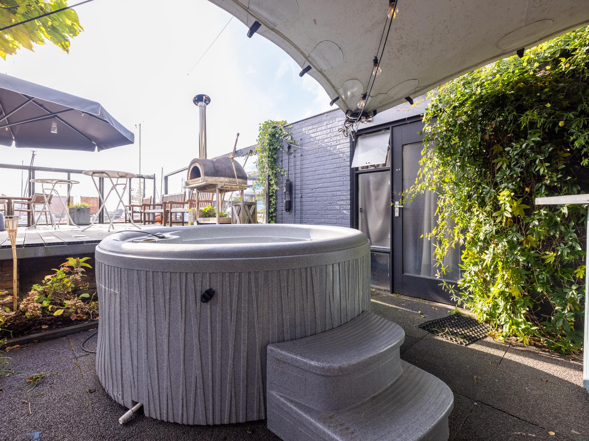 Living area at De Kaag Watersport Groepsaccommodatie - 30 pers in Kaag