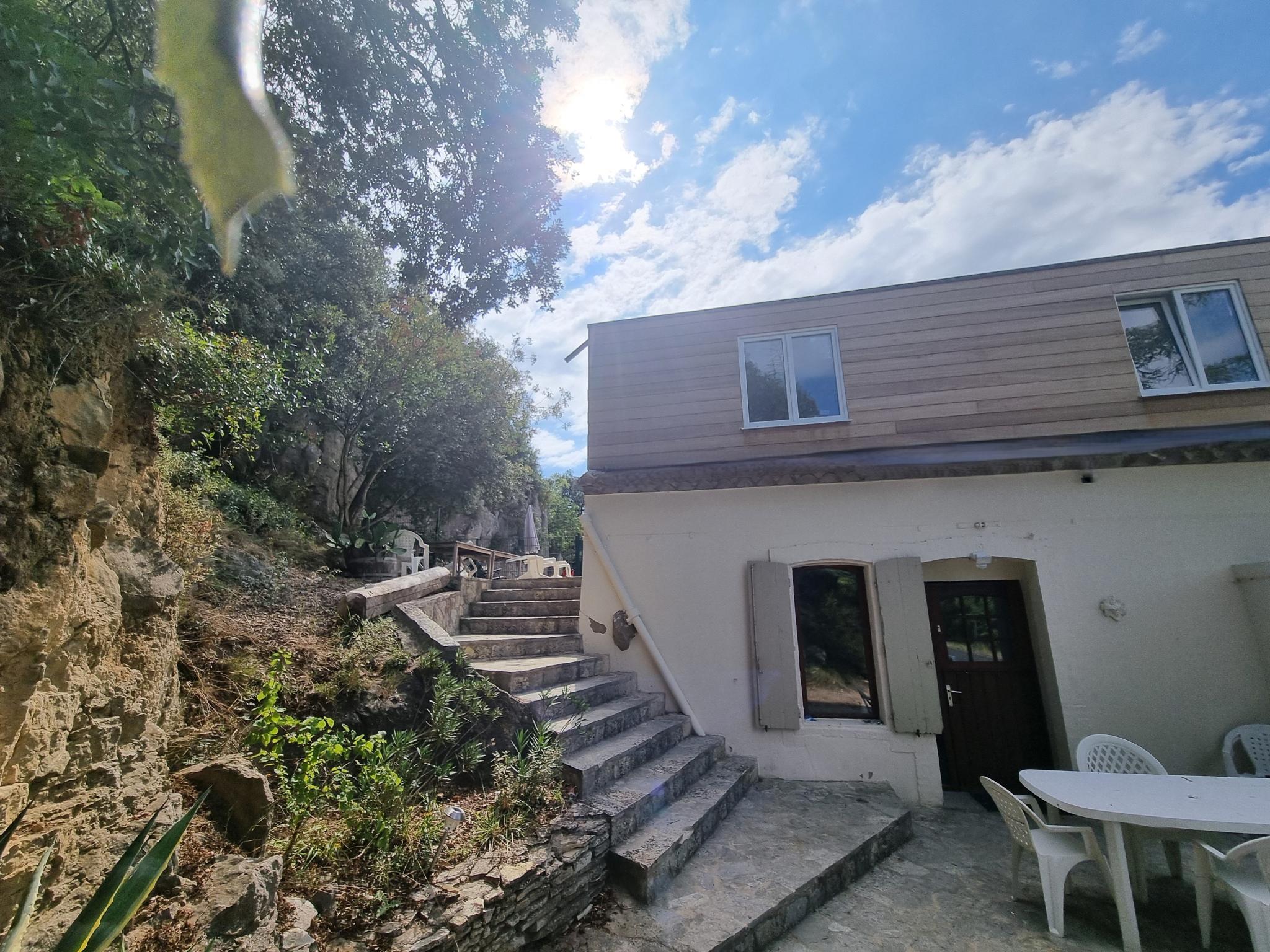 Living area at La Roche 10 in Aigues-Vives