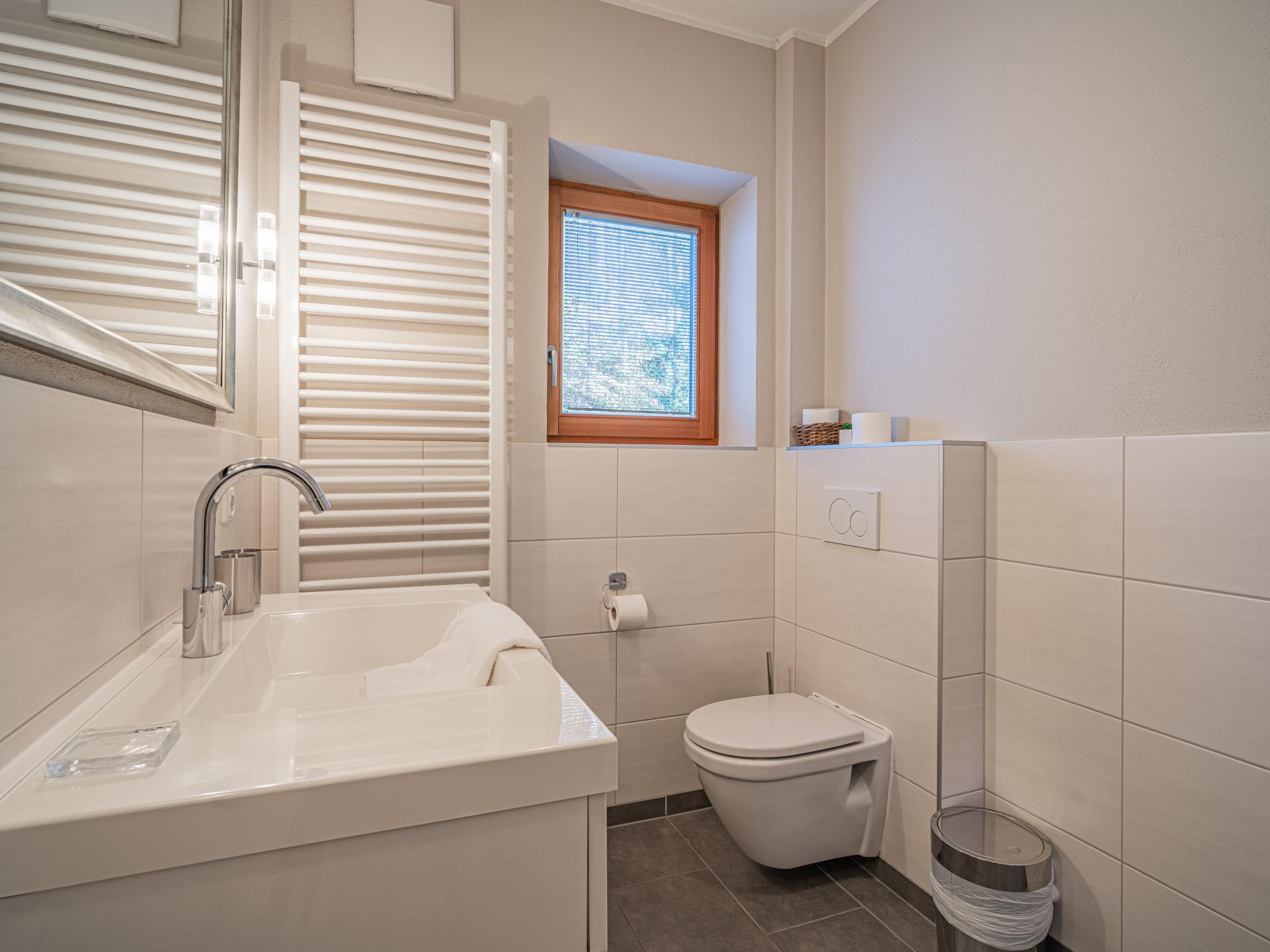 Bathroom facilities at Kitz Apartments Top 1 in Kitzbühel