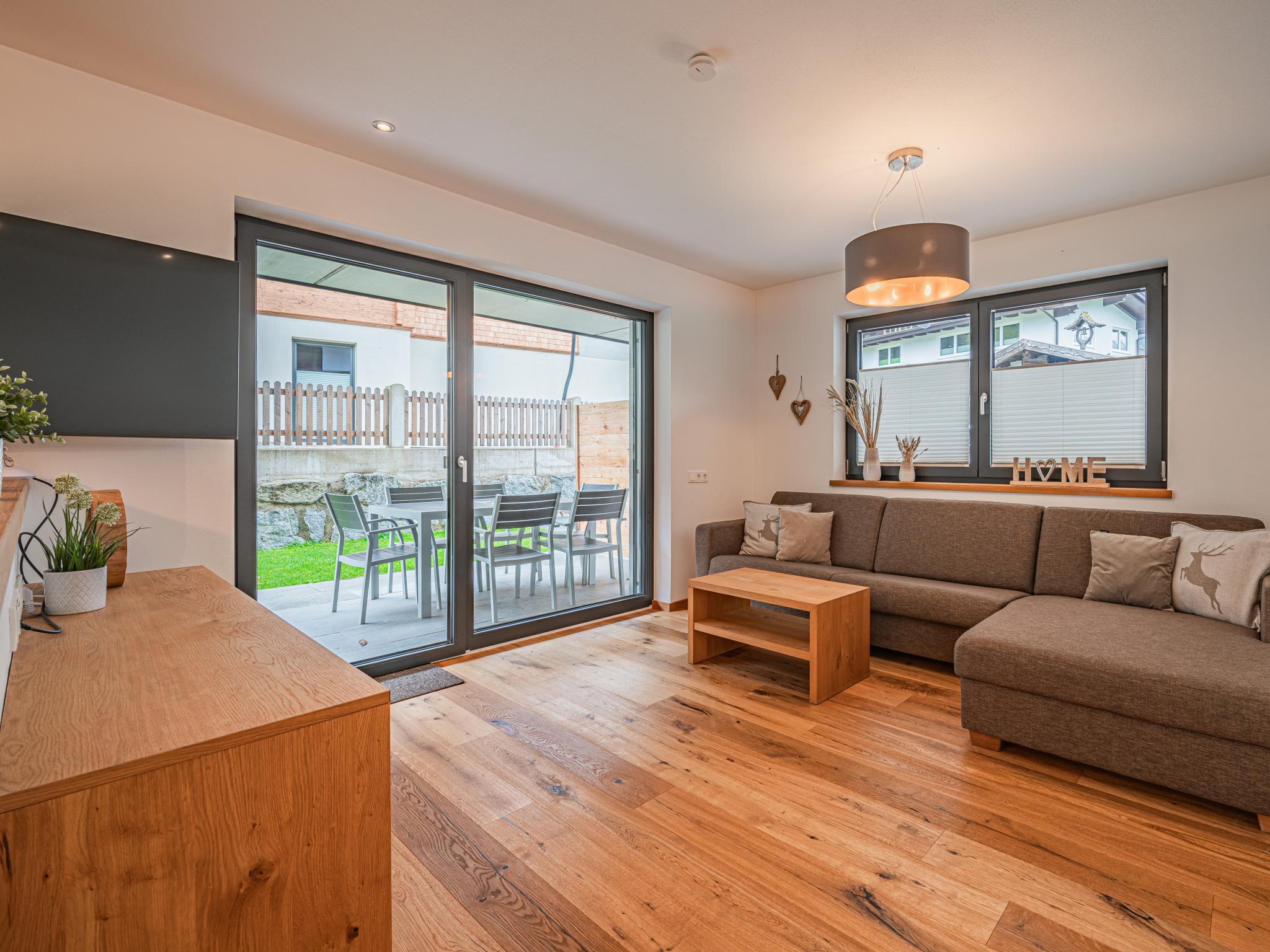 Modern kitchen at Hahnenkamm in Hollersbach im Pinzgau