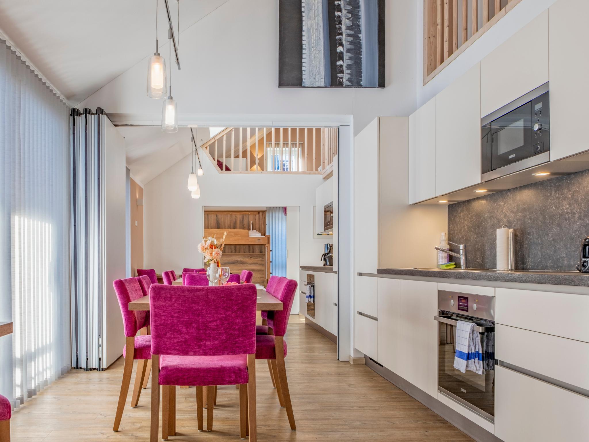 Modern kitchen at Del Sol in Bruck an der Großglocknerstraße