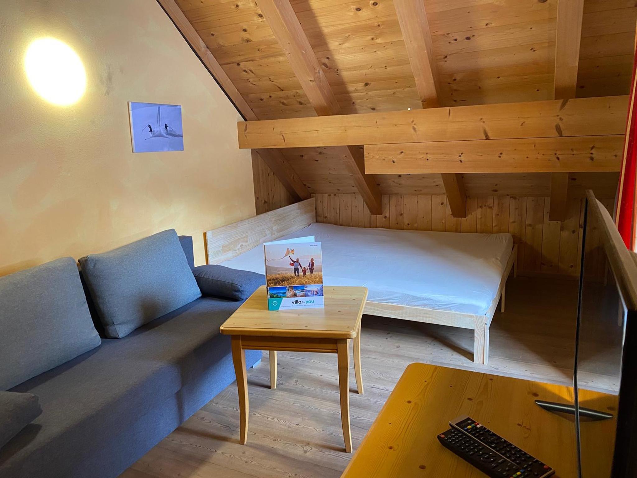 Modern kitchen at Schweizerhof Apfelrose in Huben