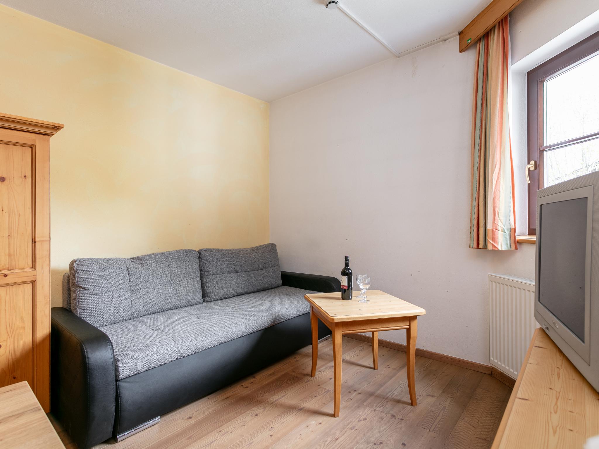 Modern kitchen at Schweizerhof Malve in Huben