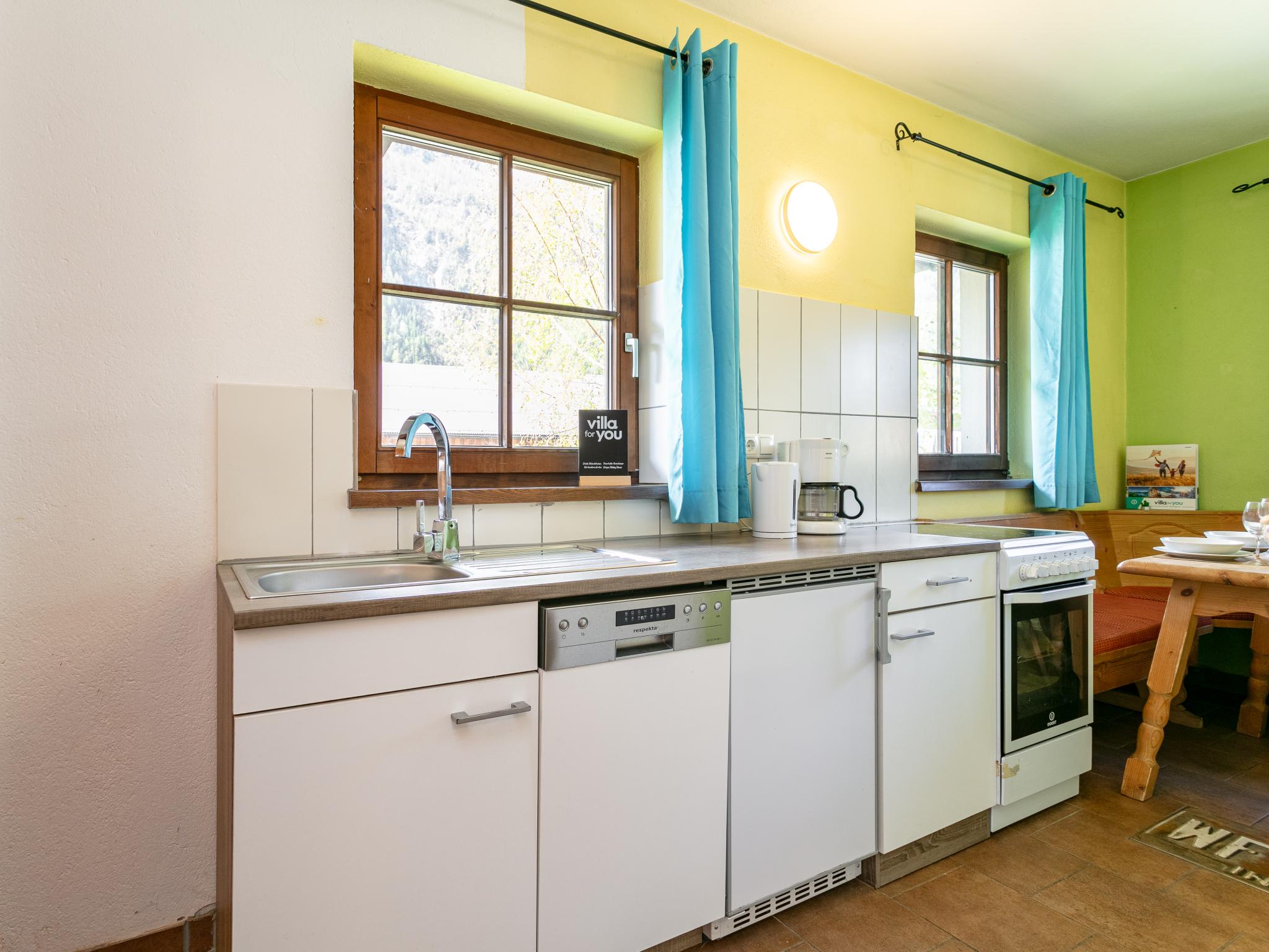 Modern kitchen at Schweizerhof Enzian in Huben