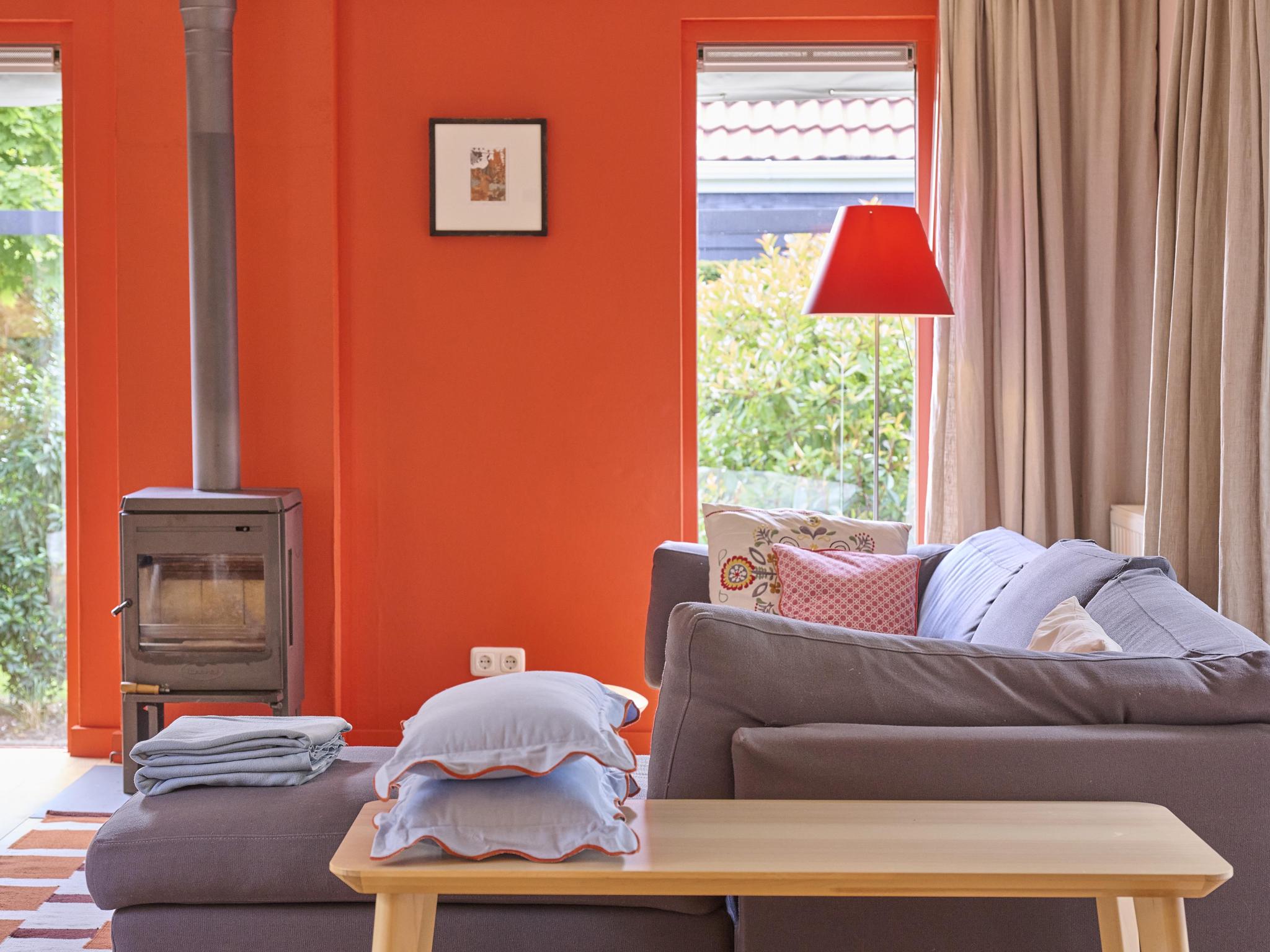 Bathroom facilities at Huisje Joep in Goedereede