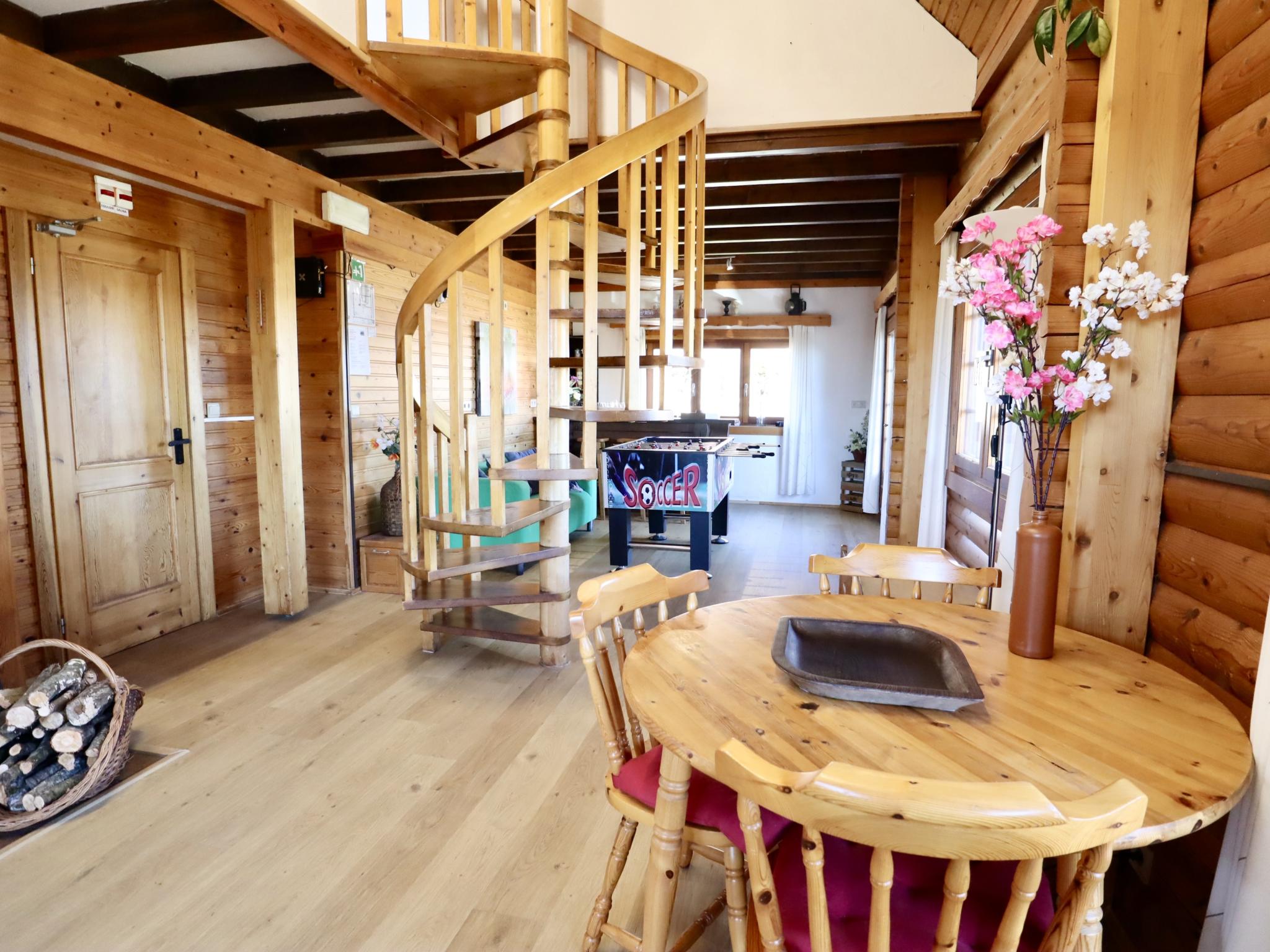 Modern kitchen at La Pomme de Pin in Fraiture