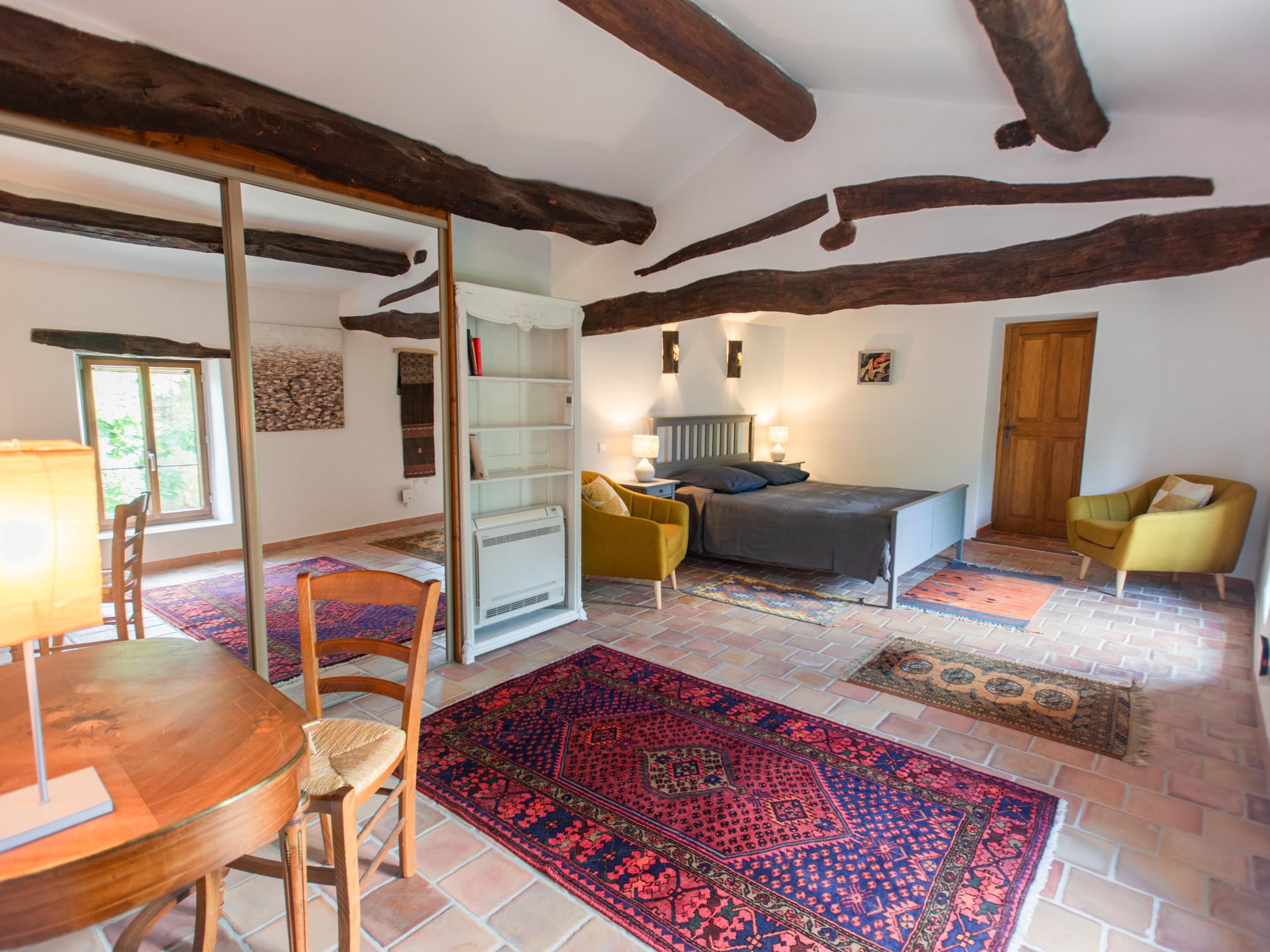 Outdoor terrace and views at Bastide St John in Séguret