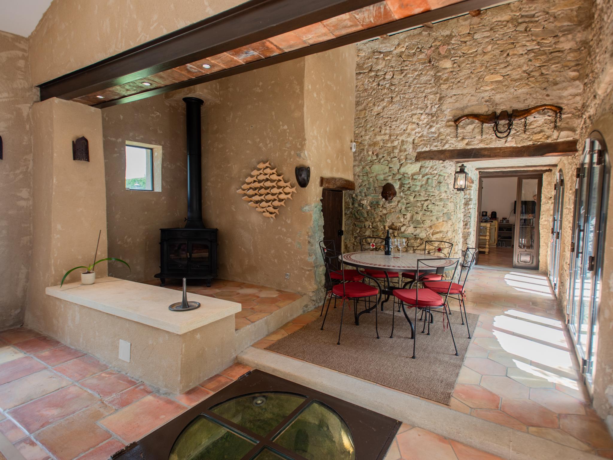 Bathroom facilities at Bastide St John in Séguret