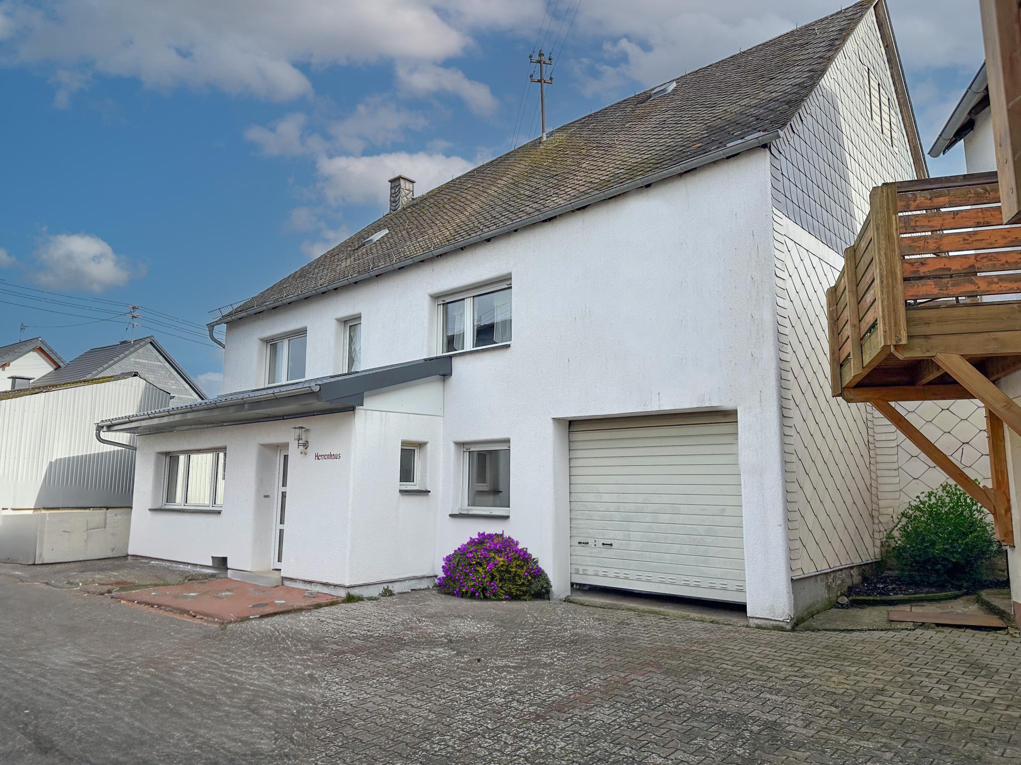 Modern kitchen at Herrenhaus in Mörz