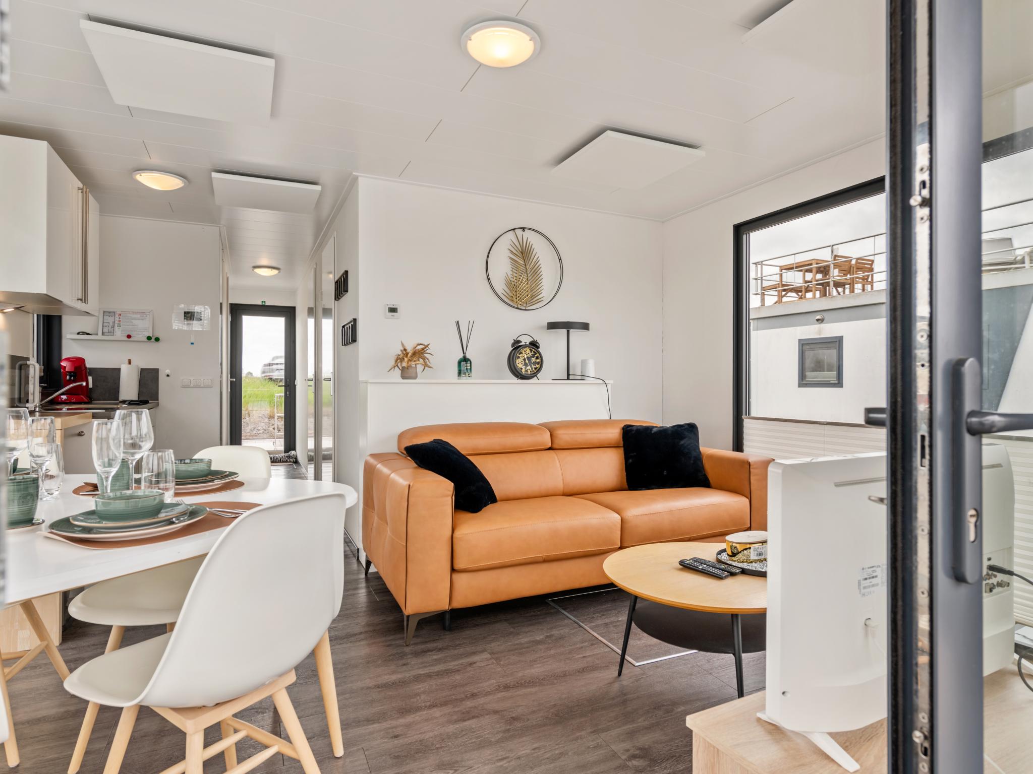 Bedroom with comfortable beds at Maxim Jr in Nieuwpoort