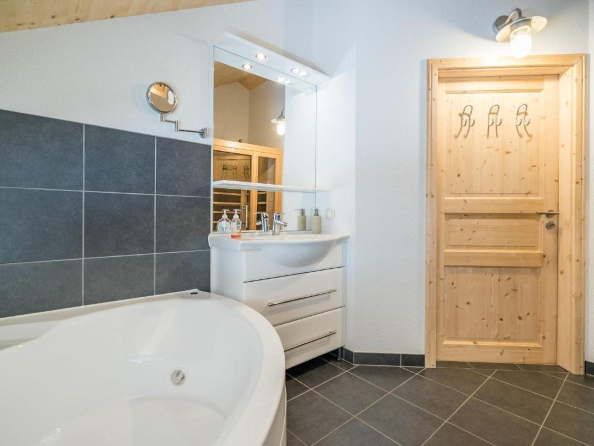 Swimming pool area at Bärenschanze in Hohentauern