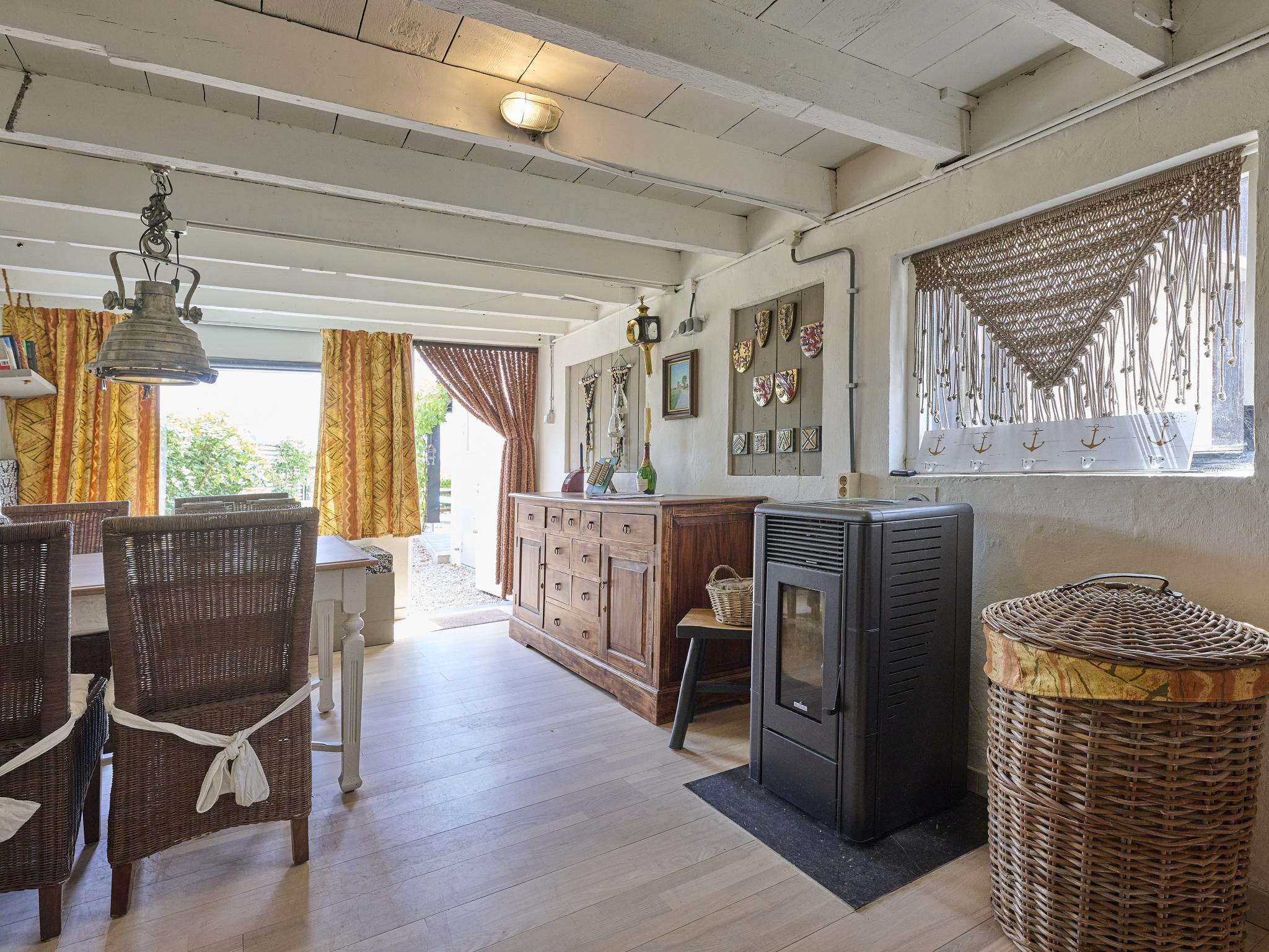 Bathroom facilities at de Rust in Lamswaarde