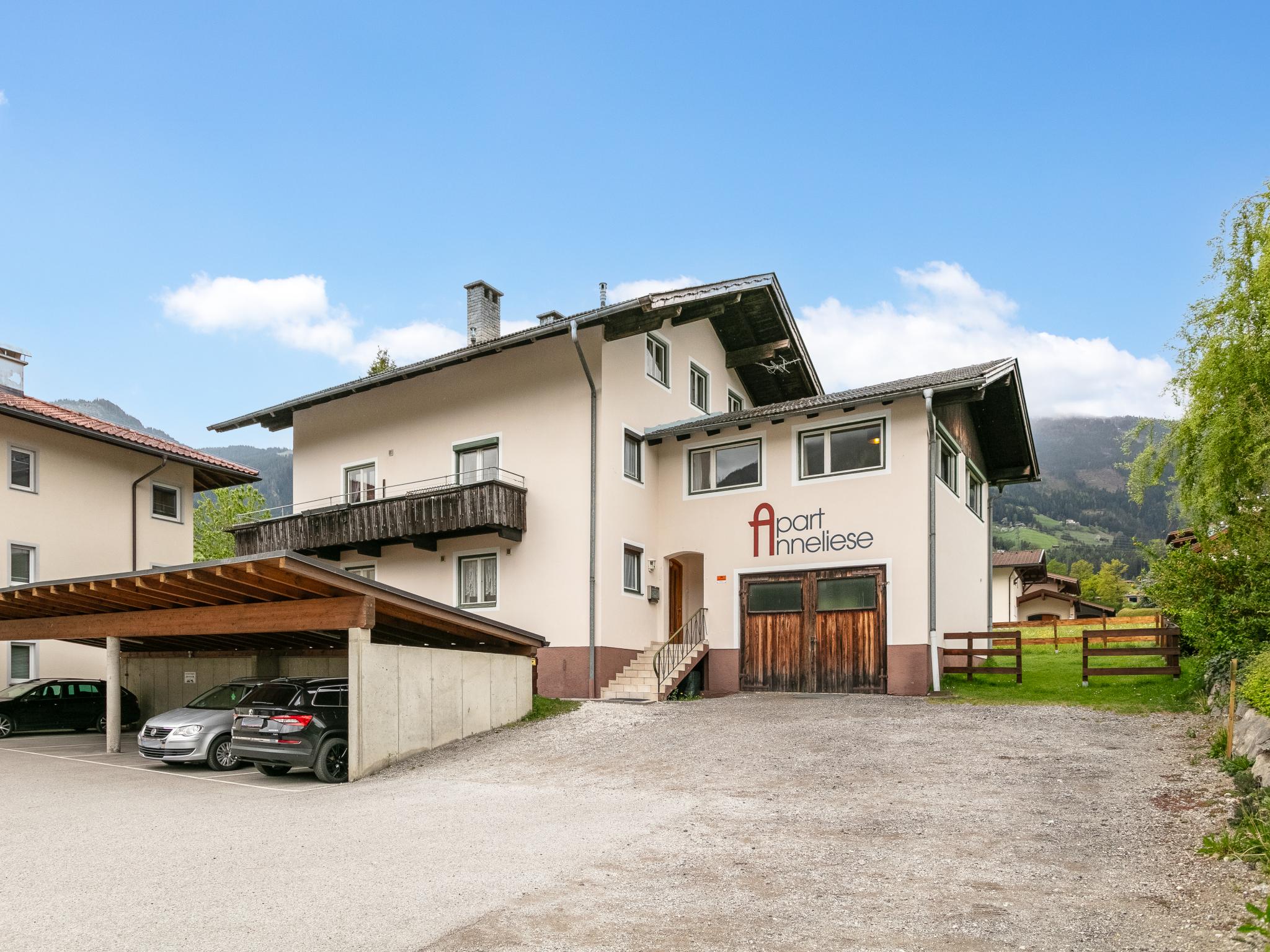 Living area at Wiesenglück in Fügen im Zillertal