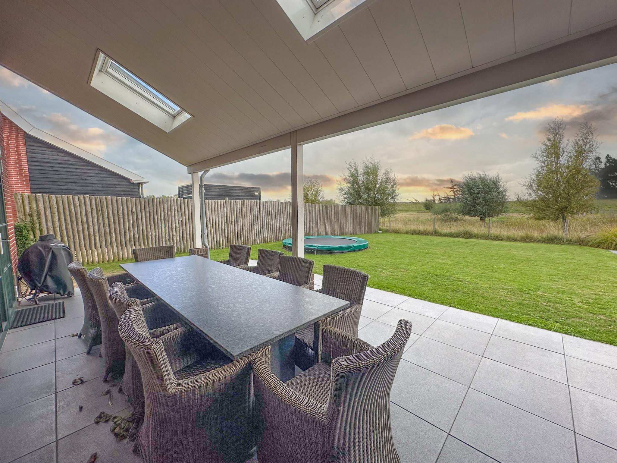 Living area at Coast Comfort 41 in Colijnsplaat