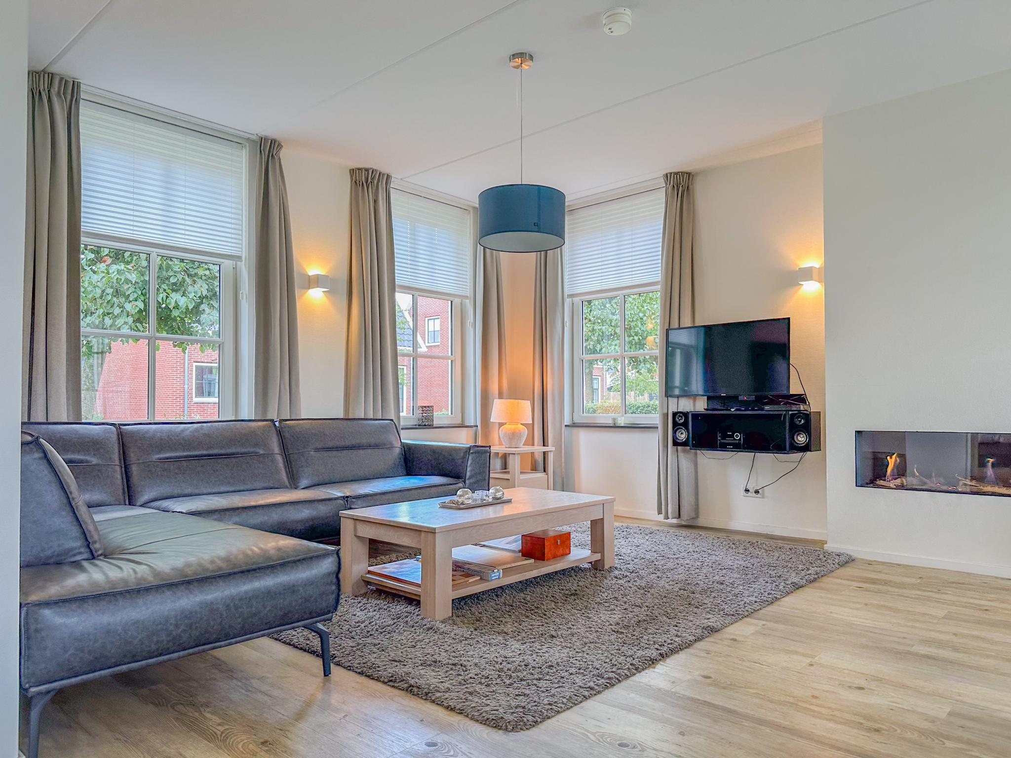 Bedroom with comfortable beds at Coast Comfort 41 in Colijnsplaat