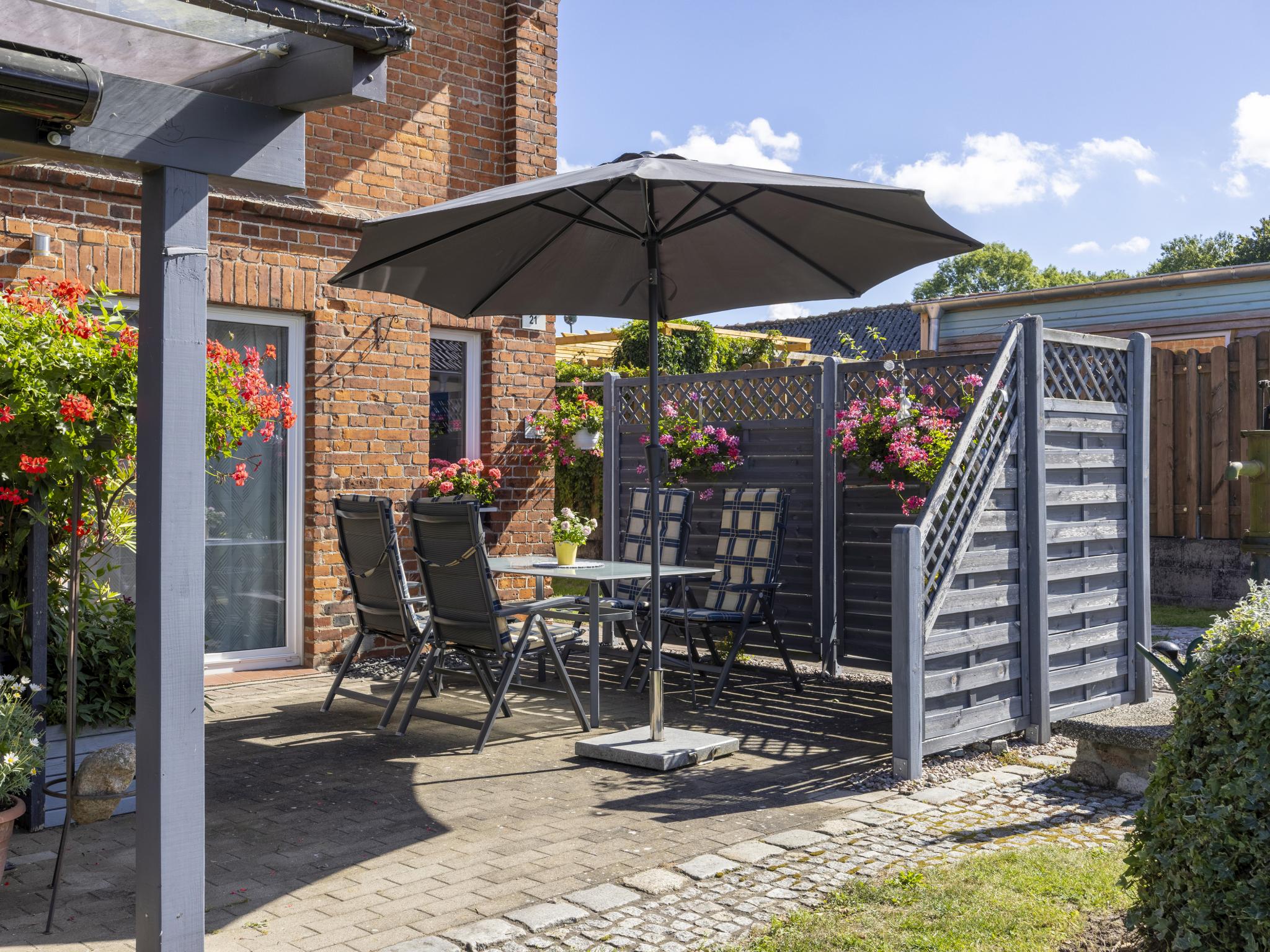 Outdoor terrace and views at Zur Steinbäck in Hohenkirchen OT Wahrstorf