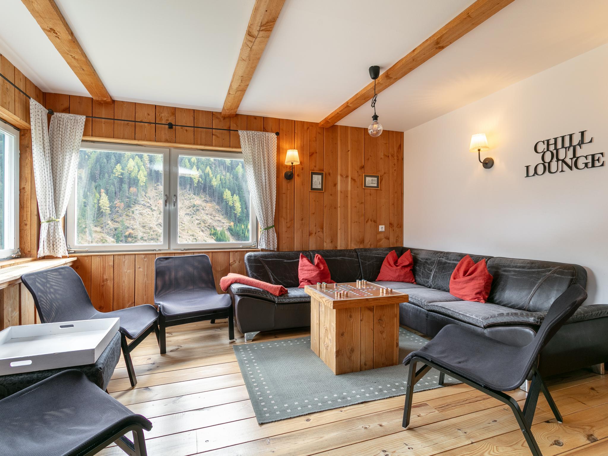 Bedroom with comfortable beds at Carmaliva in Innerkrems