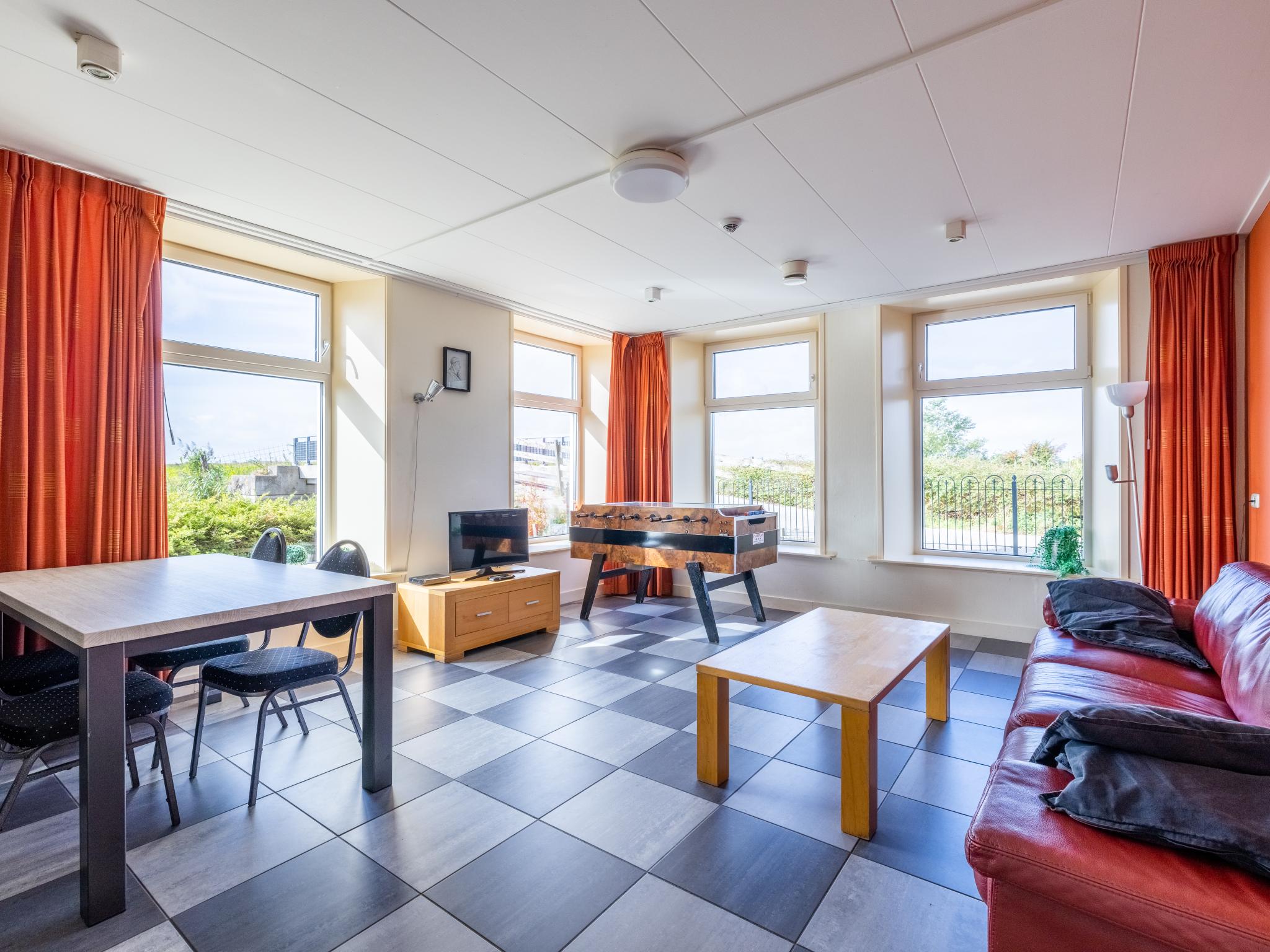 Modern kitchen at Groep in Friesland in Sint Annaparochie