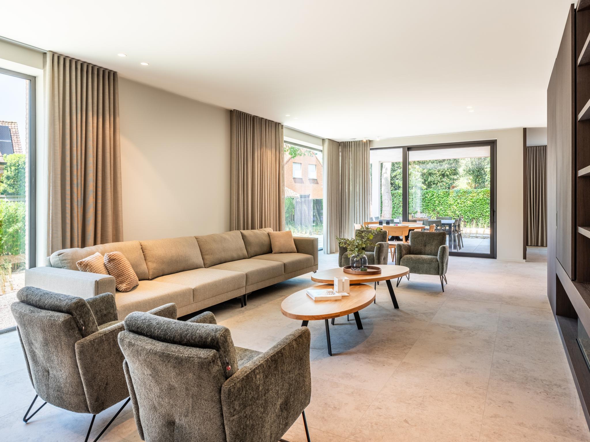 Bedroom with comfortable beds at St-Ides in Sint-Idesbald