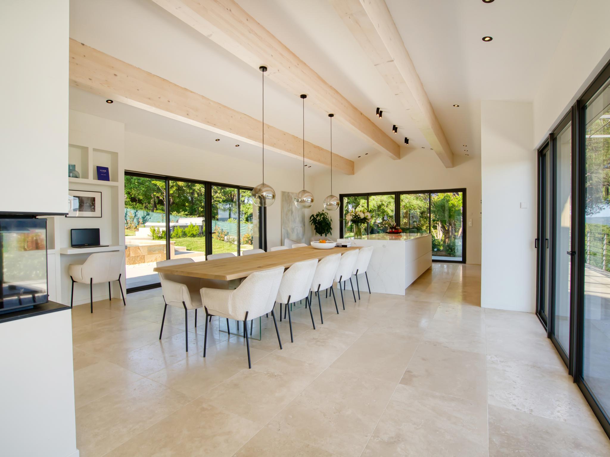 Bathroom facilities at Vue Saint Tropez in Grimaud