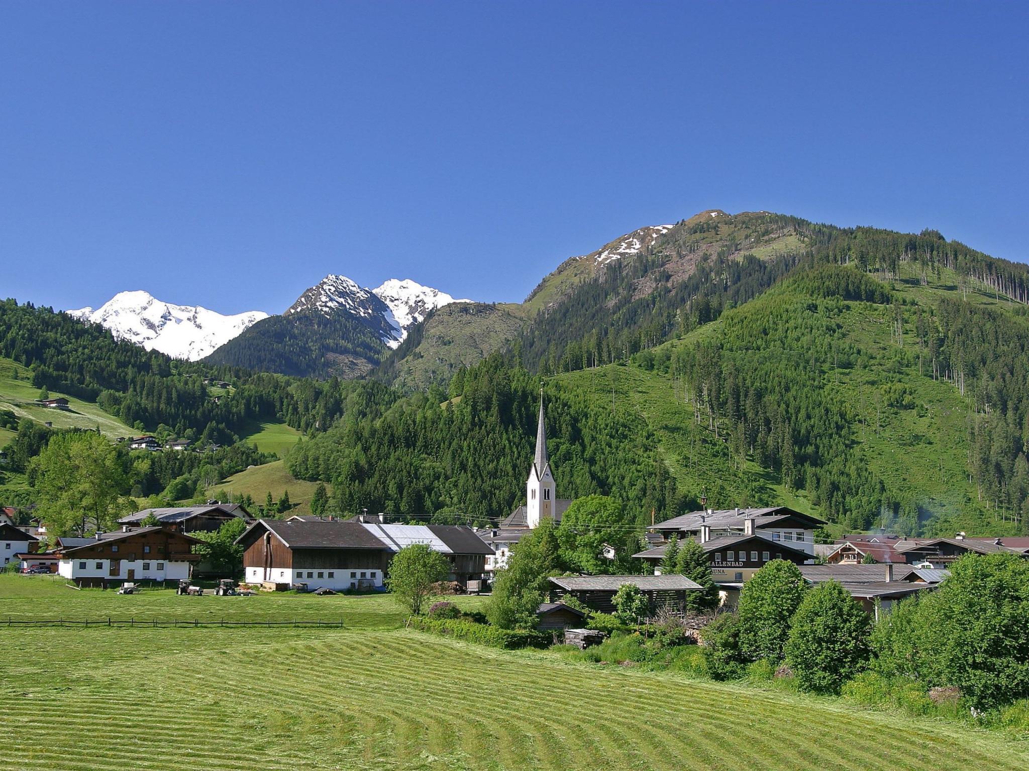 Bedroom with comfortable beds at Reitlehen in Hollersbach im Pinzgau