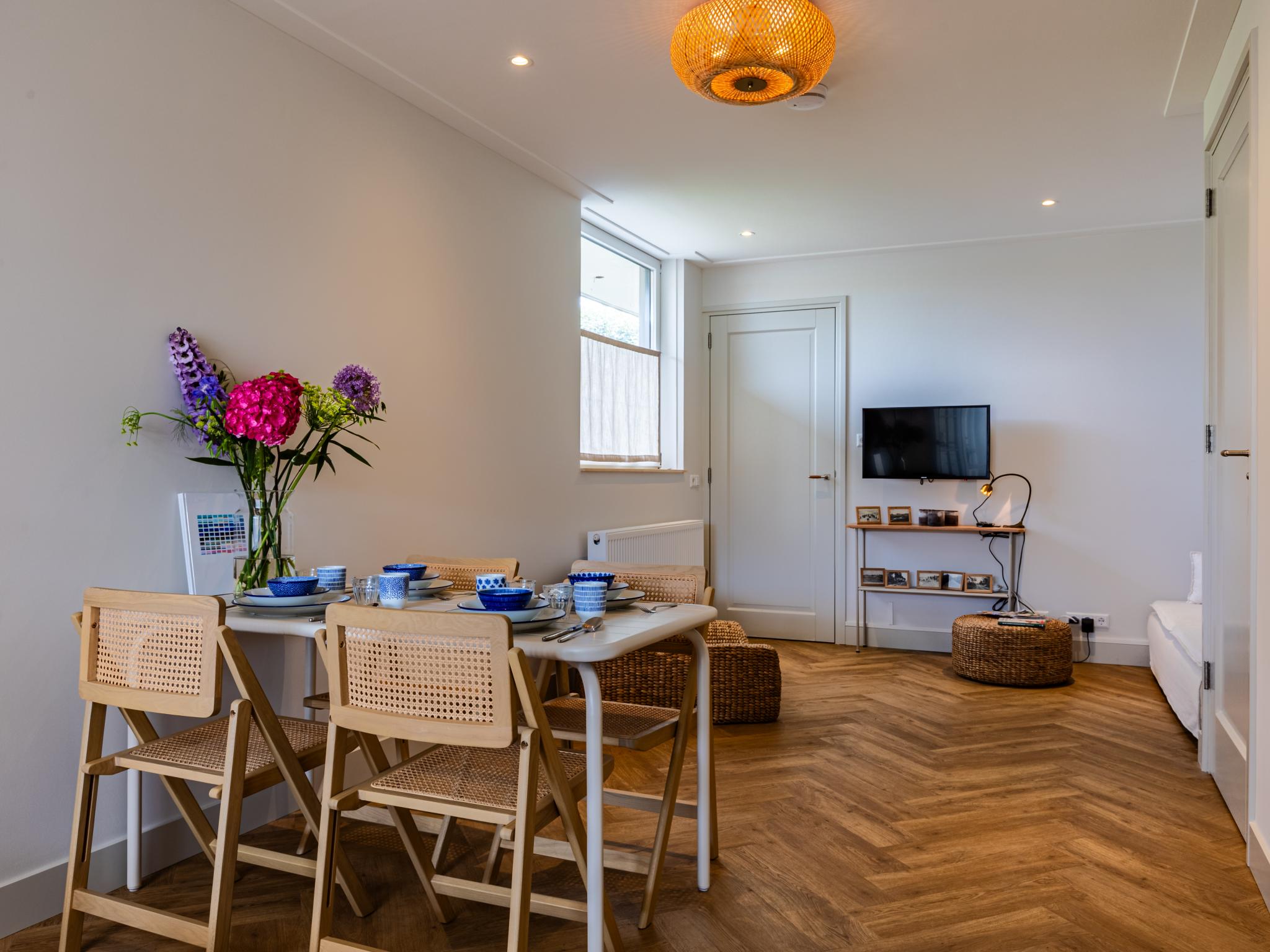 Bedroom with comfortable beds at Studio Haas in Bergen aan Zee