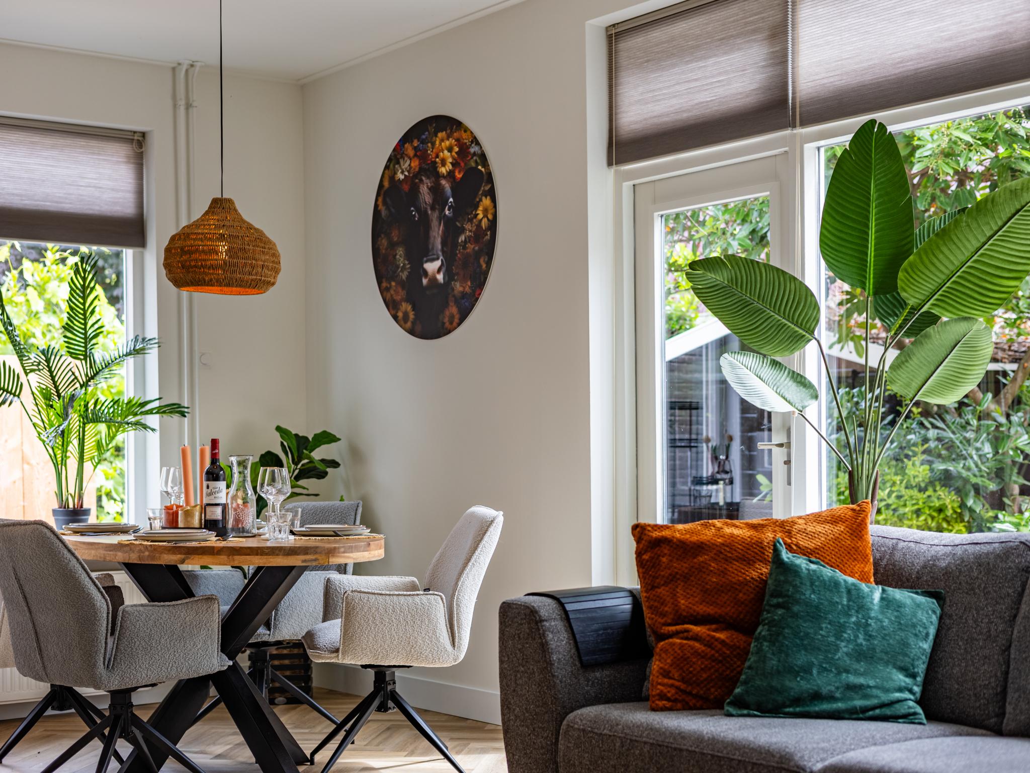 Bedroom with comfortable beds at Dorpskaemer in Warmenhuizen