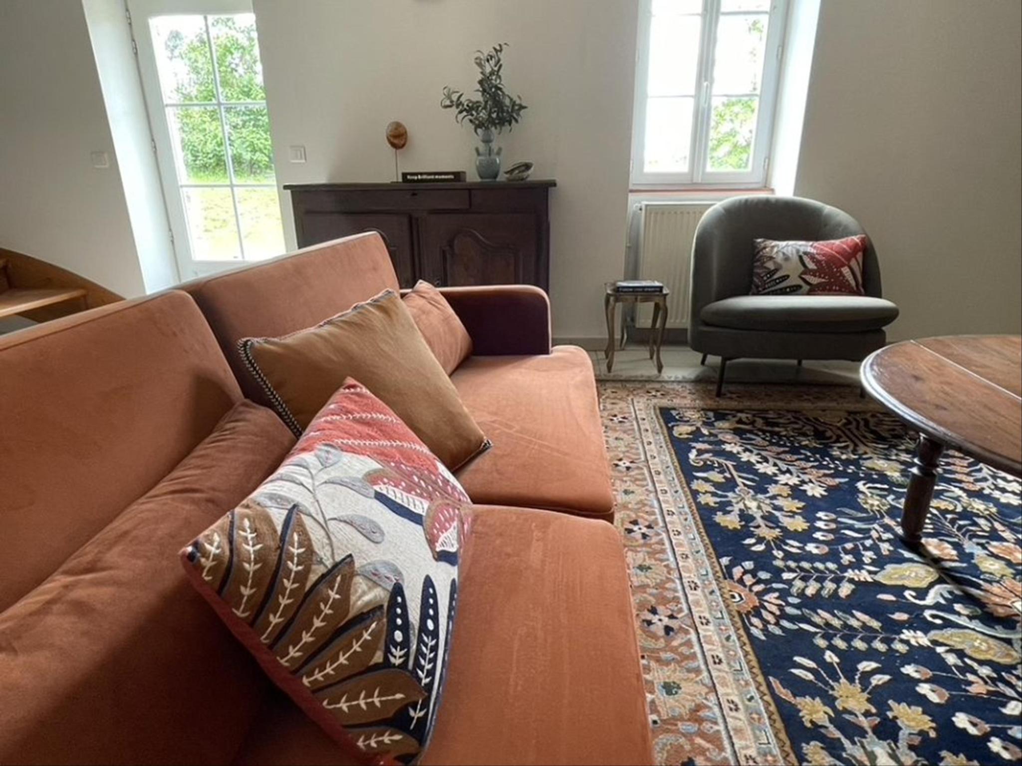 Swimming pool area at Ferme Saint Martin le Redon in Soturac