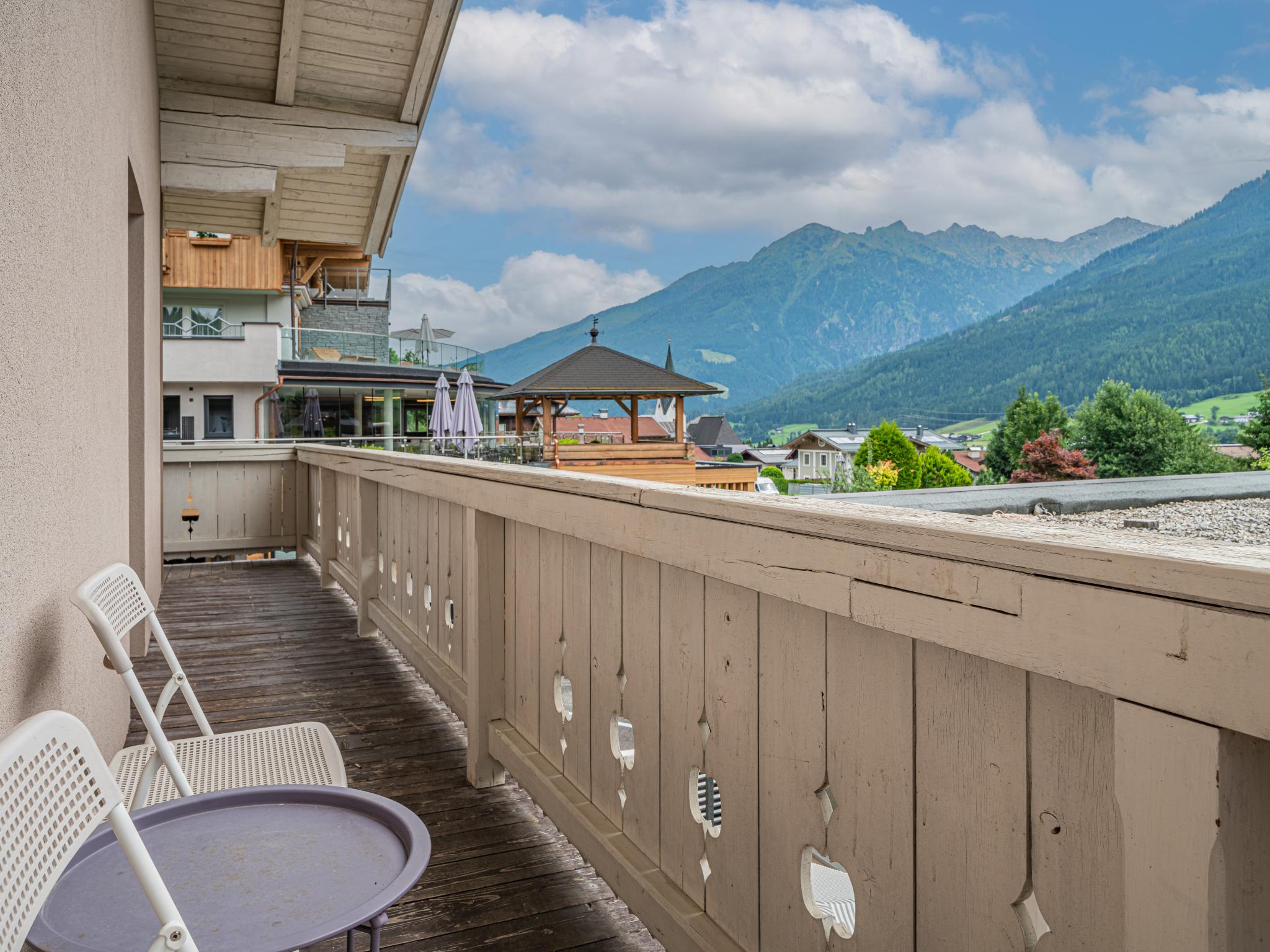 Swimming pool area at Haus Enn in Neukirchen am Großvenediger