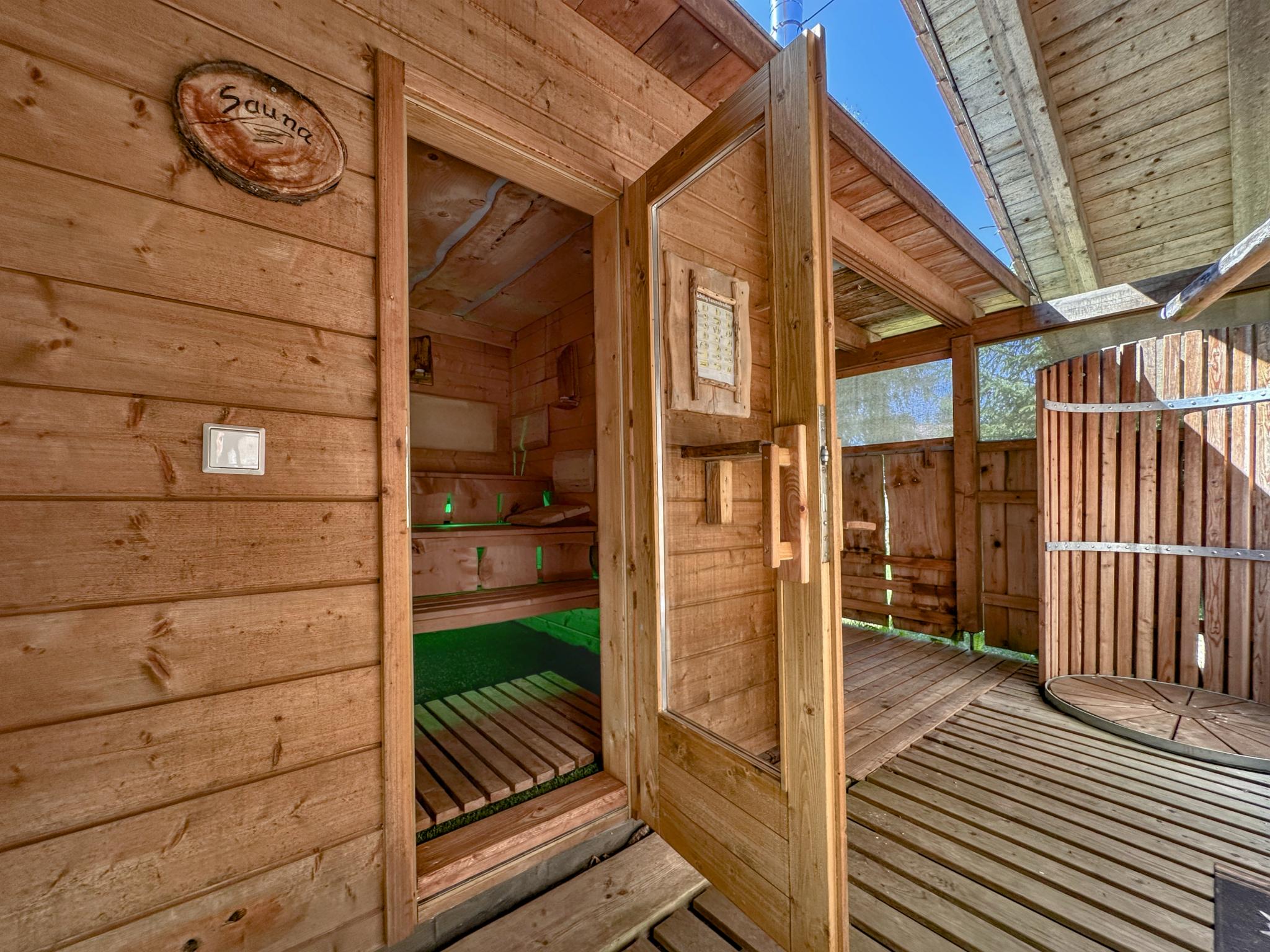 Bathroom facilities at Säulenbaum in Sankt Englmar