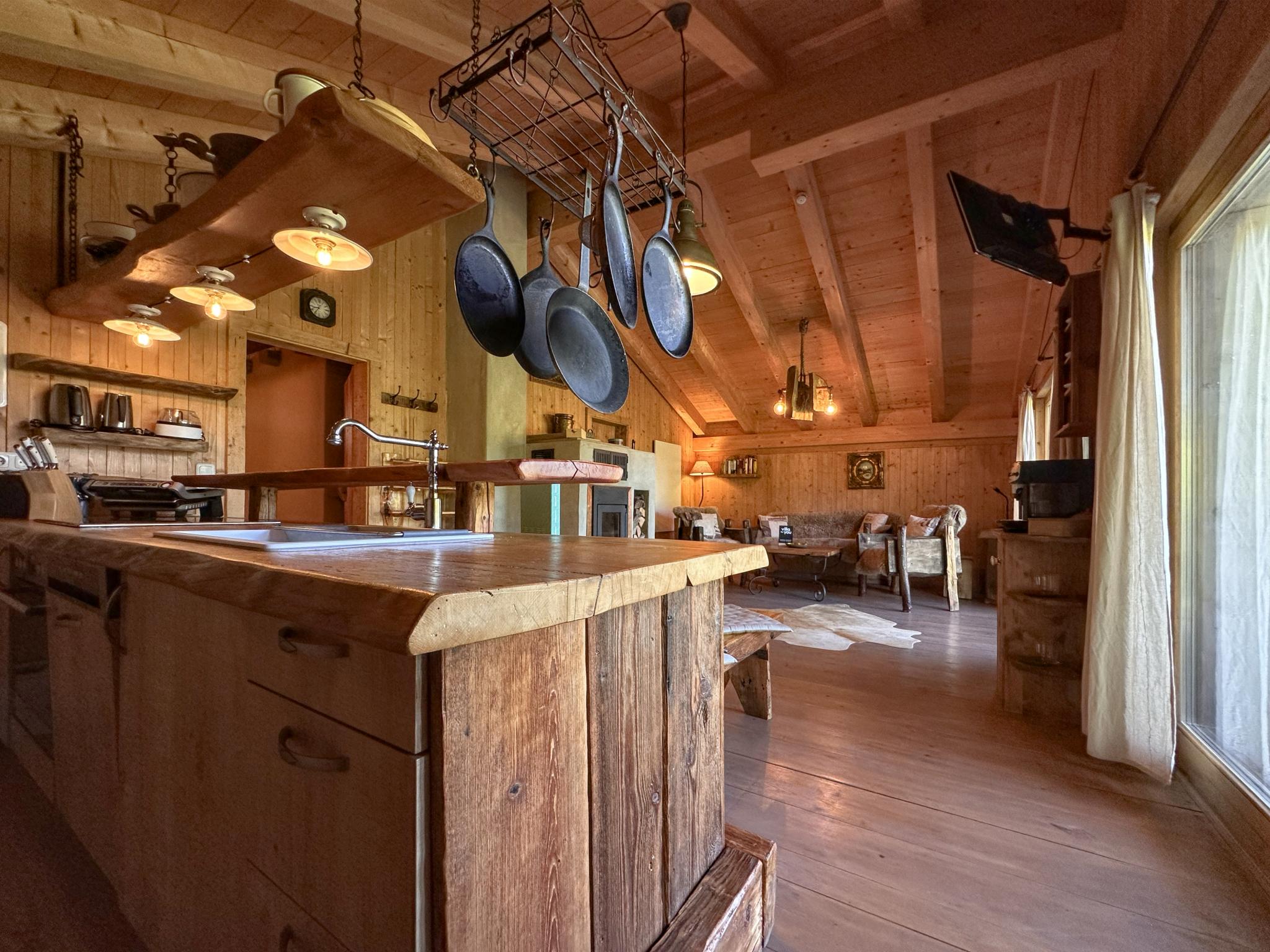 Modern kitchen at Säulenbaum in Sankt Englmar