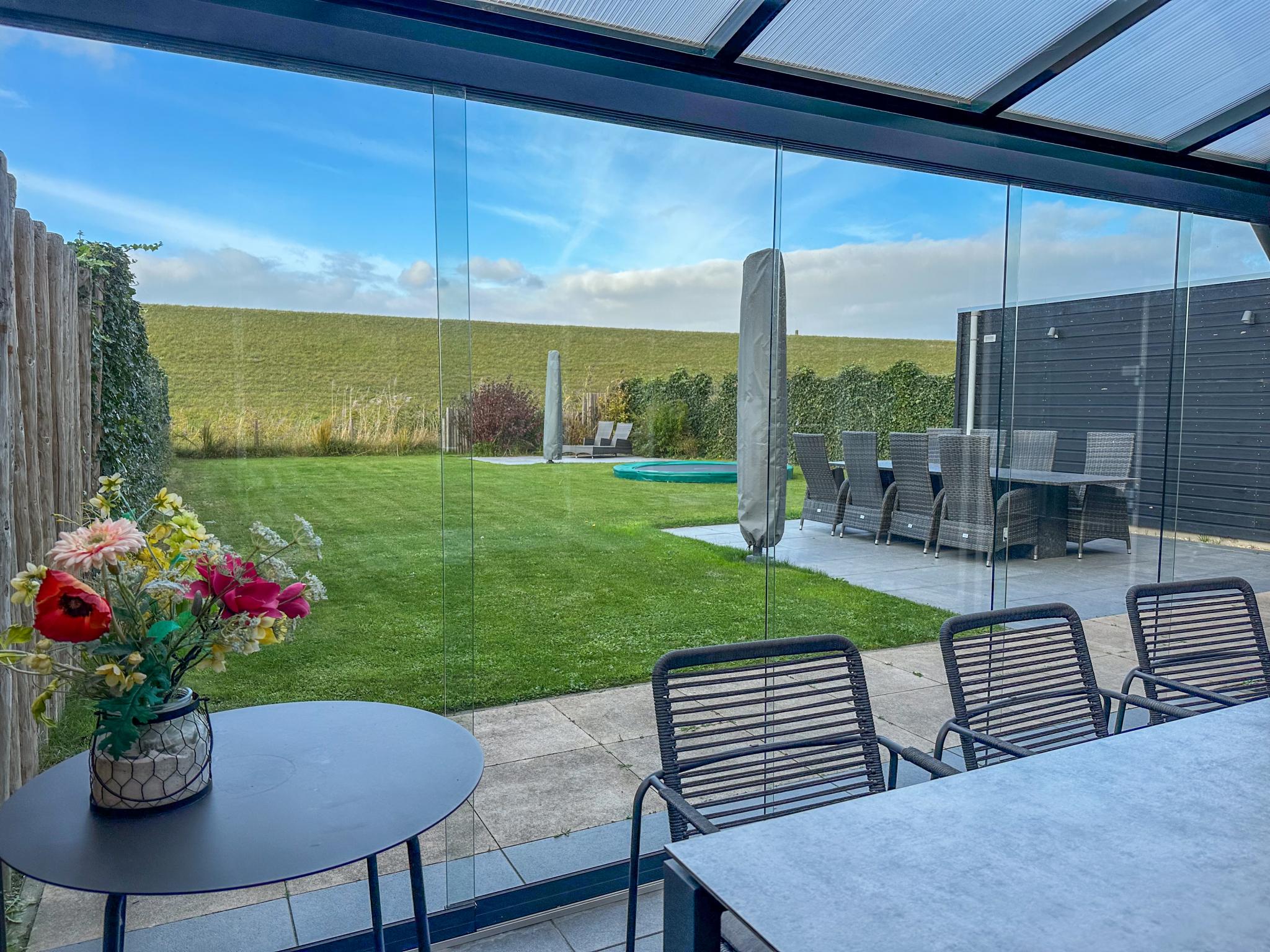 Modern kitchen at Happy Beach 48 in Colijnsplaat