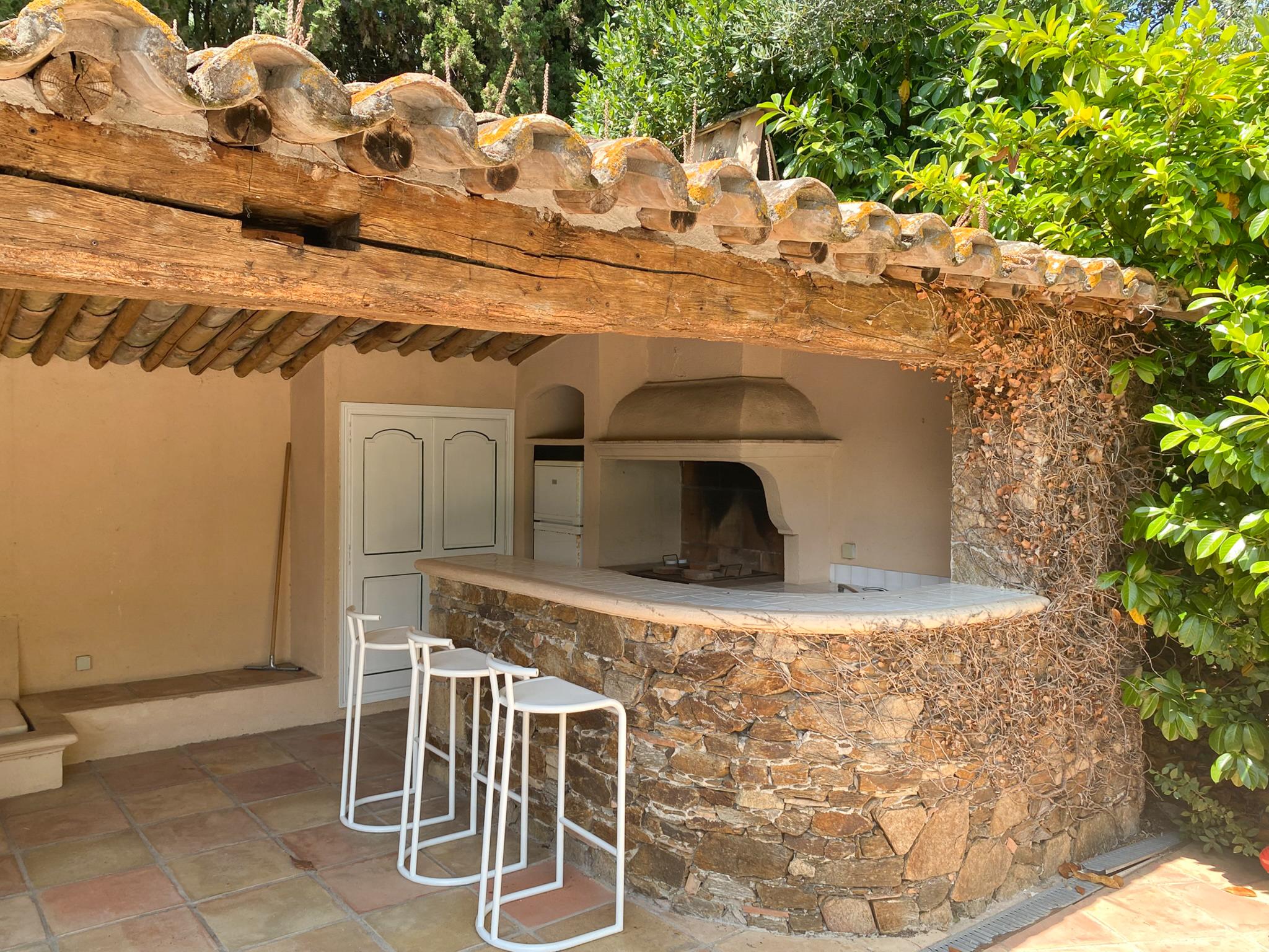 Bathroom facilities at Bergerie in Grimaud