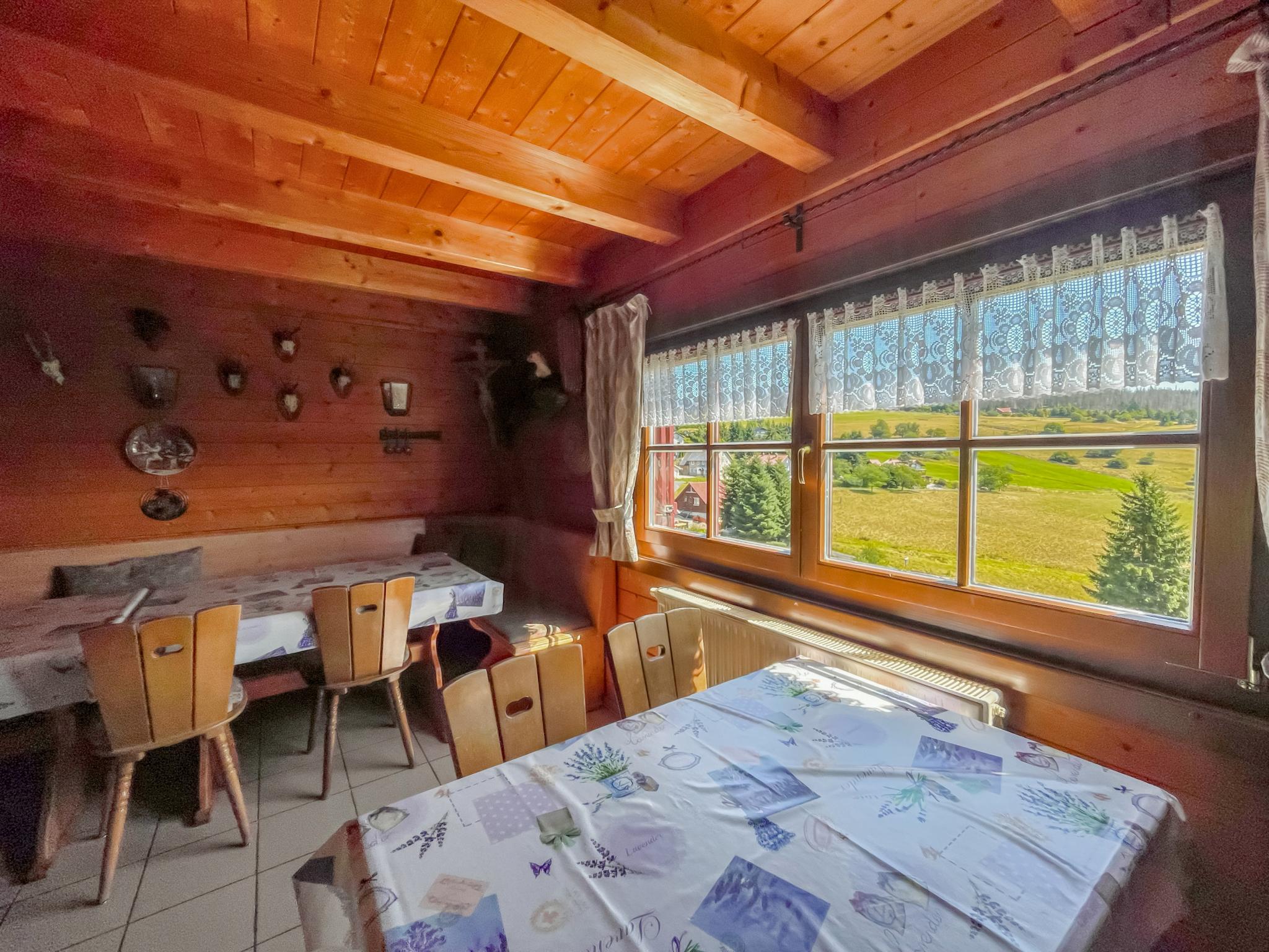 Swimming pool area at Veste Coburg Blick in Waffenrod - Hinterrod