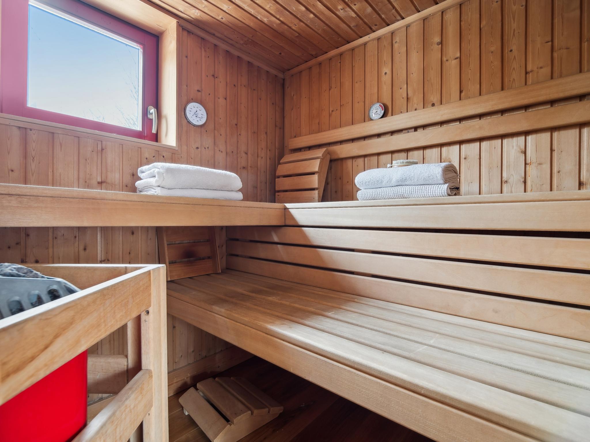 Bedroom with comfortable beds at Kaffeemühle Hamma II in Heringen - Helme OT Hamma