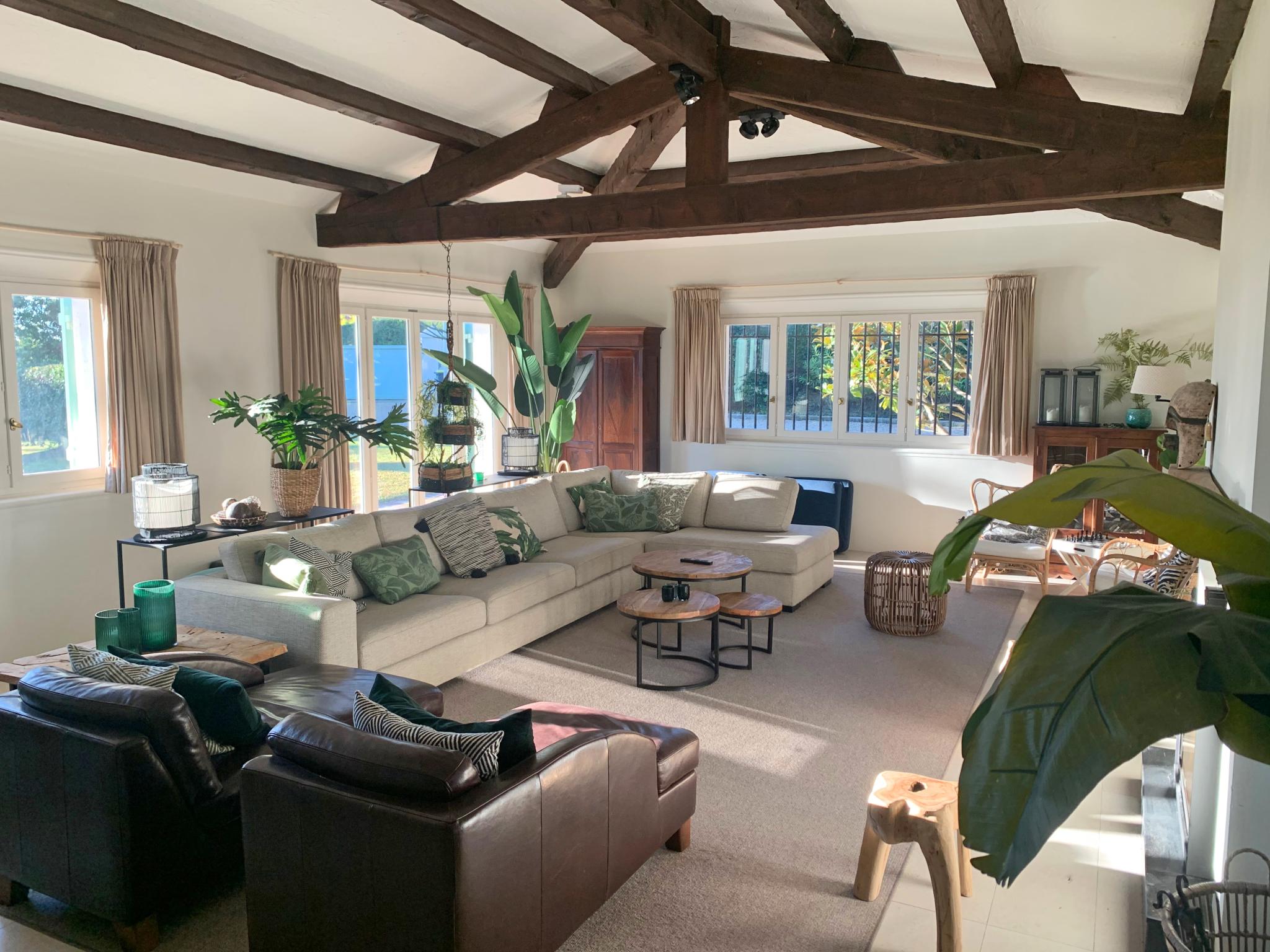 Outdoor terrace and views at Les Palmiers in Mougins