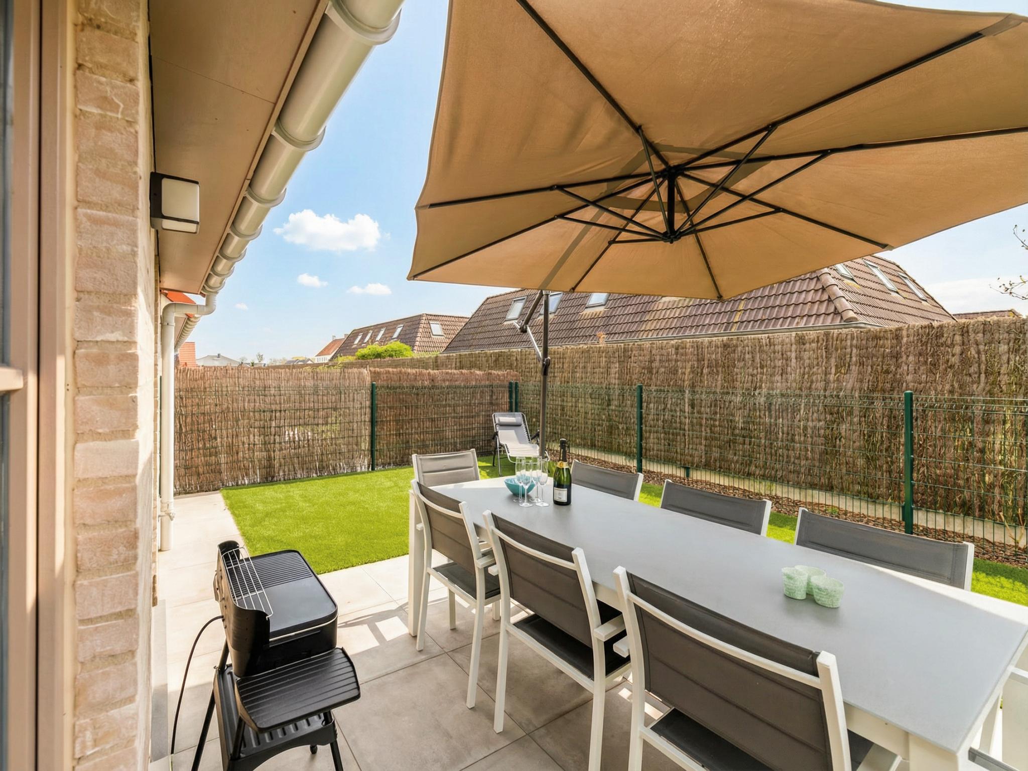 Bedroom with comfortable beds at Westhinder I H12 in Koksijde