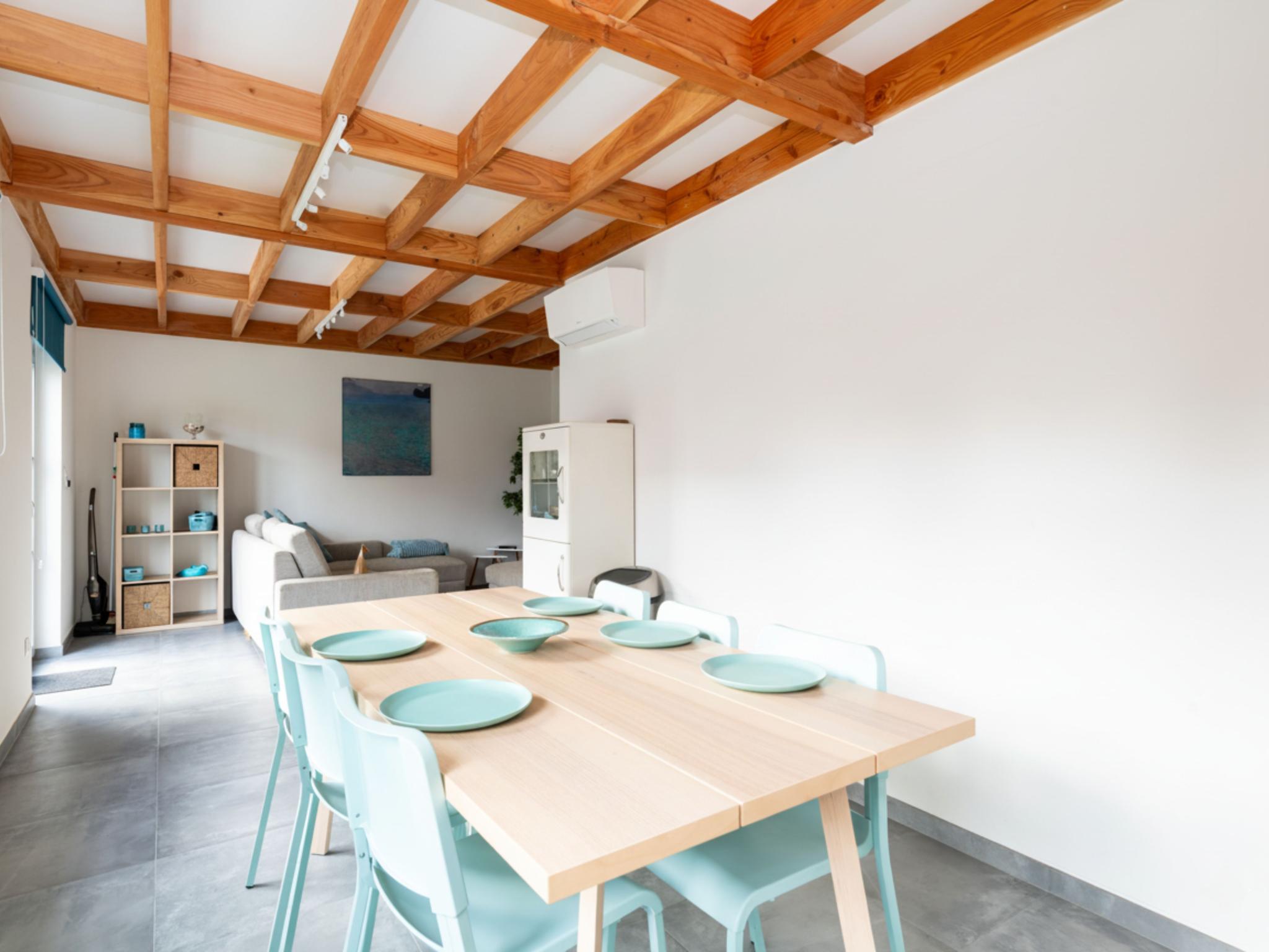 Bedroom with comfortable beds at Westhinder I H89 in Koksijde