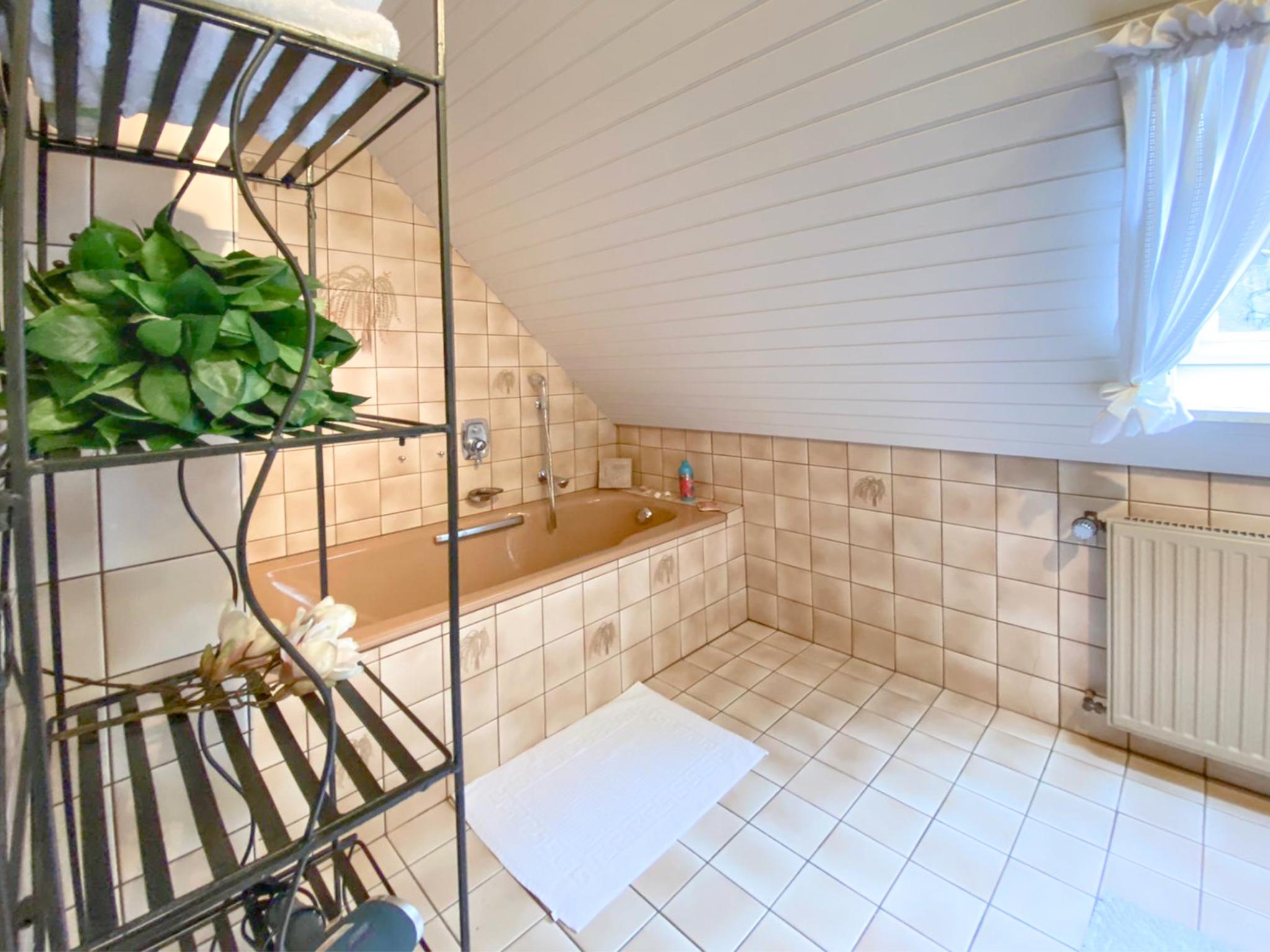 Bathroom facilities at Landhaus Bez II in Weißenbrunn