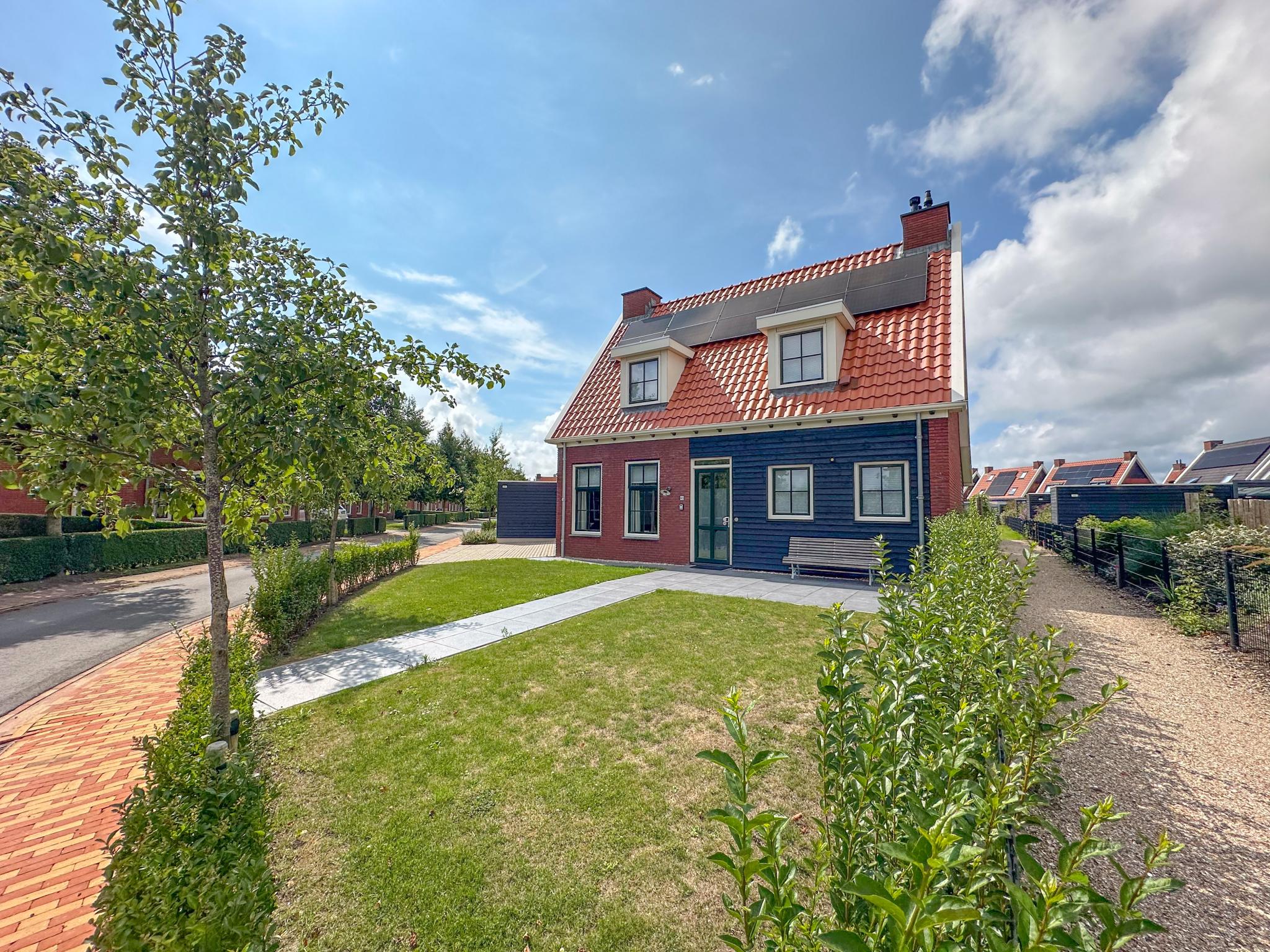 Swimming pool area at Sea Quality 83 in Colijnsplaat