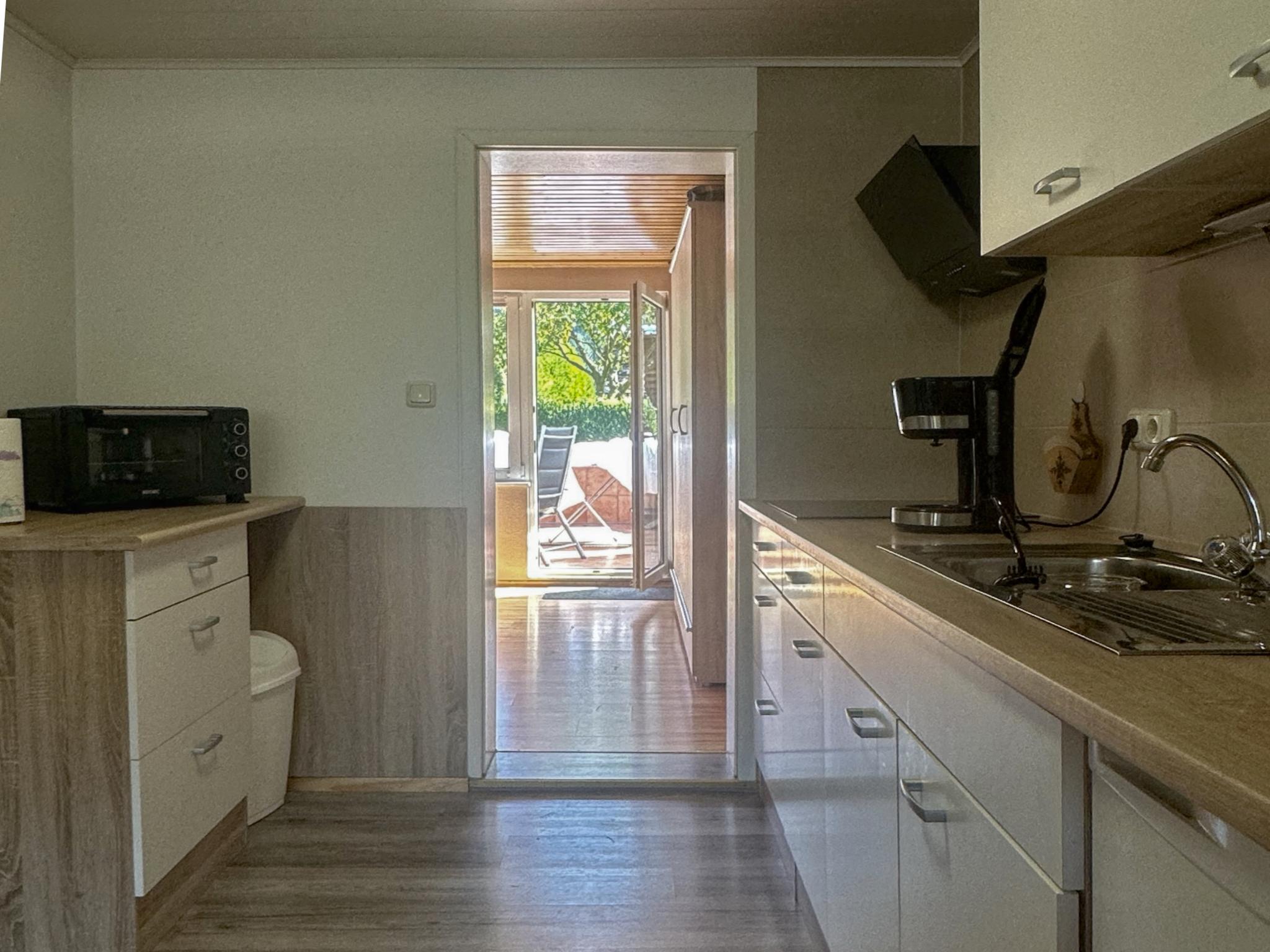 Modern kitchen at Talblick in Schönbrunn