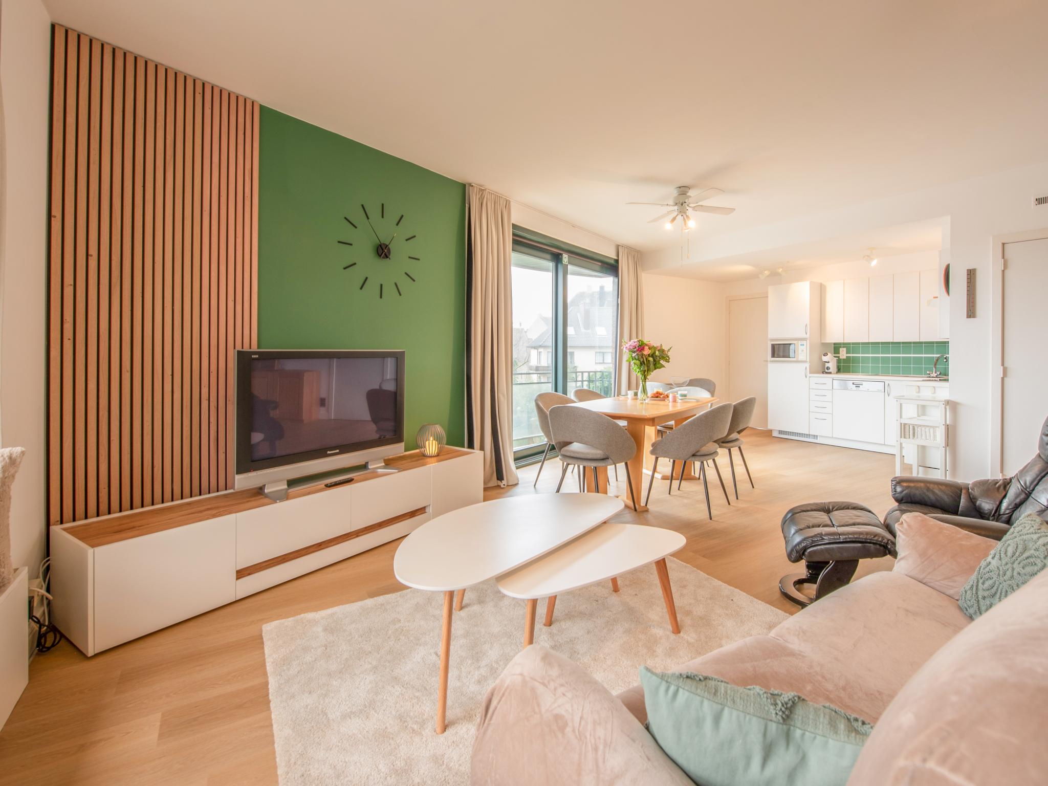 Swimming pool area at Delfien A in Koksijde