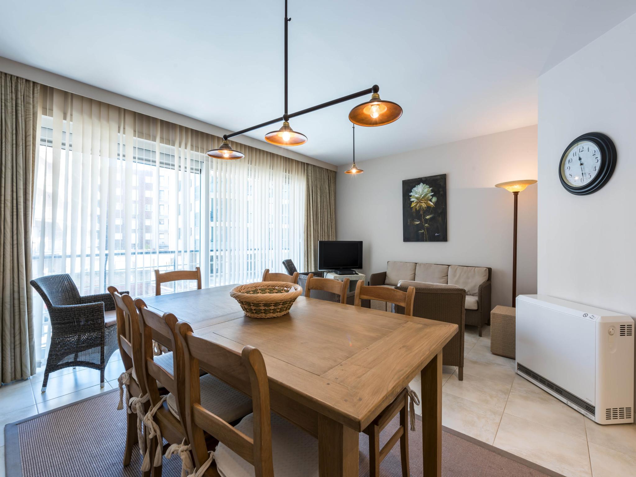 Modern kitchen at Guernsey eerste in Koksijde