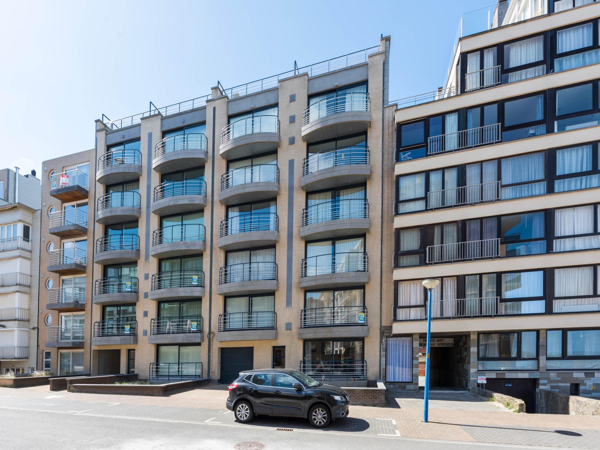 Bathroom facilities at Guernsey eerste in Koksijde