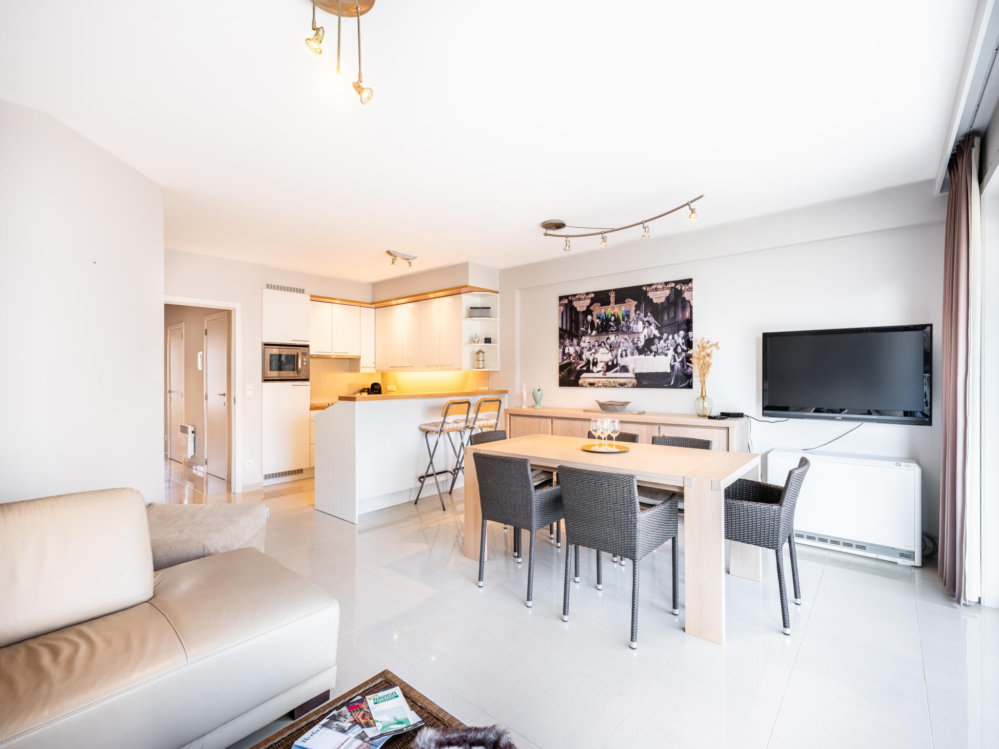 Modern kitchen at Guernsey tweede in Koksijde