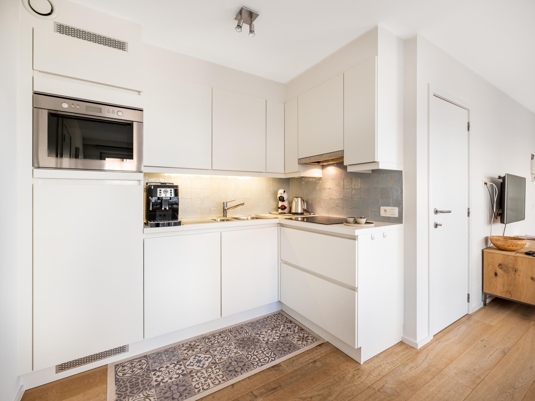 Modern kitchen at De Dijk derde in Koksijde