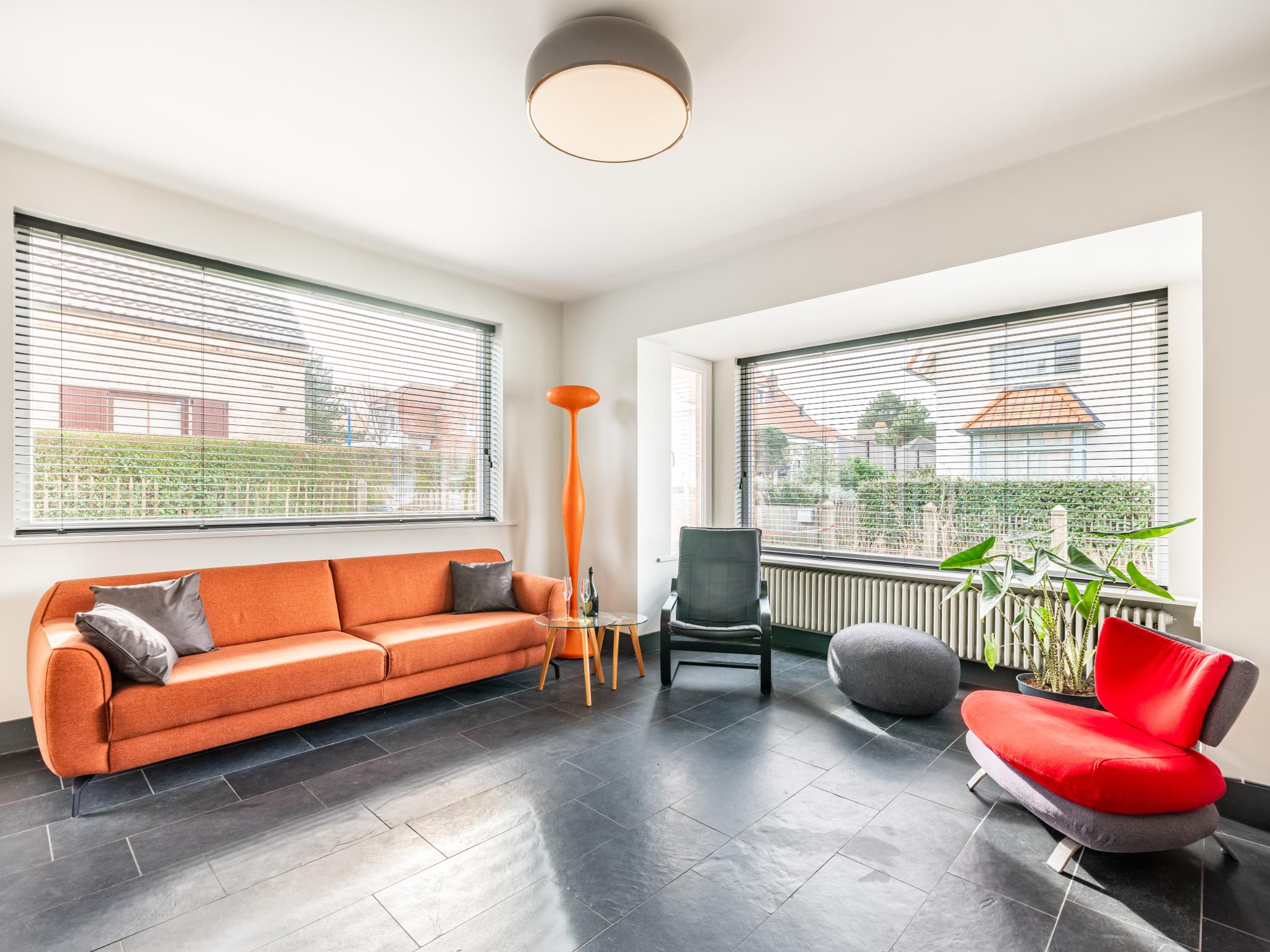 Swimming pool area at La Terrasse in Sint-Idesbald